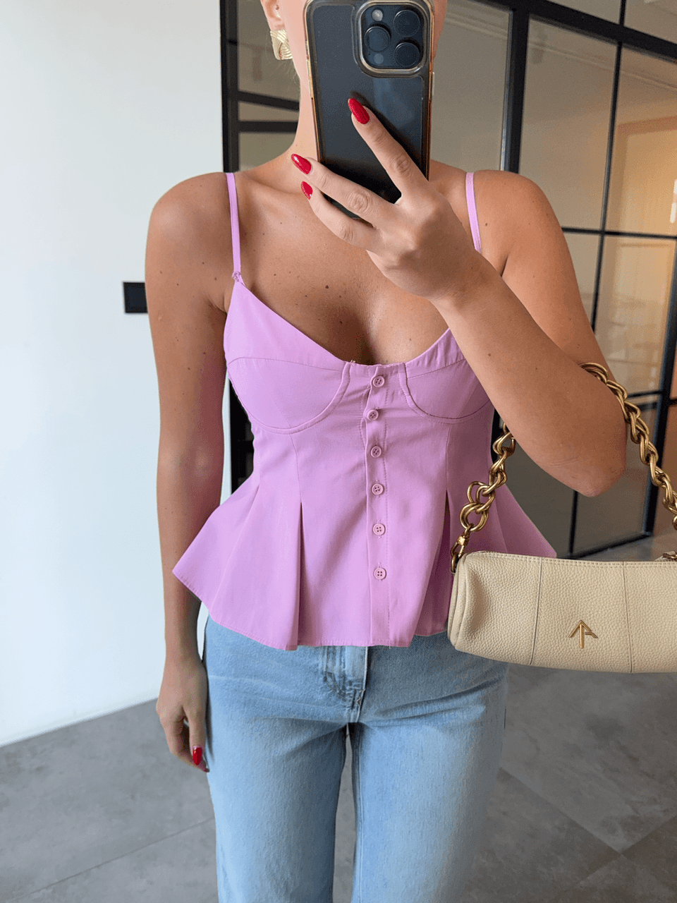 ASKILI DÜĞMELİ PEMBE BLUZ