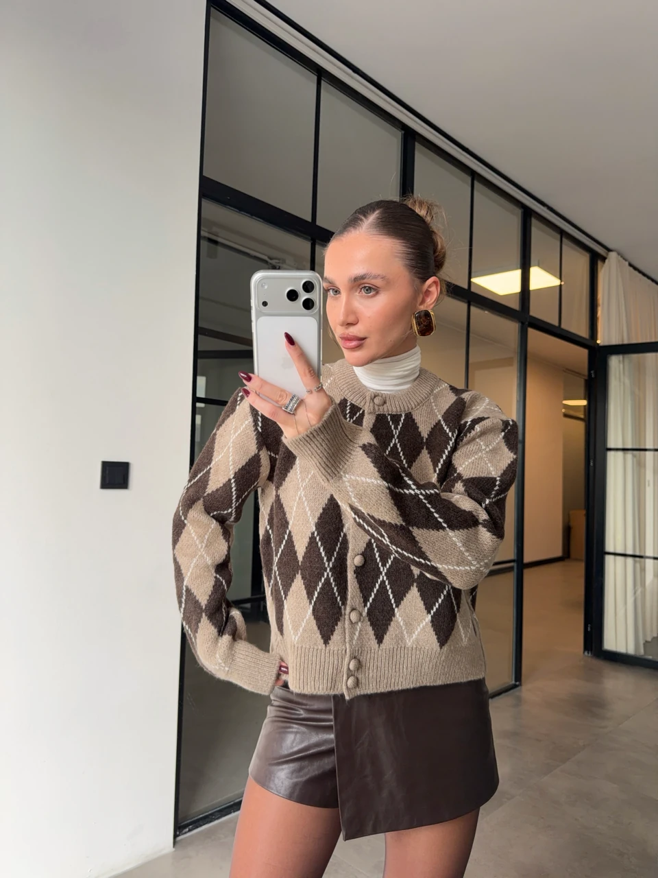 BAKLAVA DESENLİ VİZON-KAHVE HIRKA