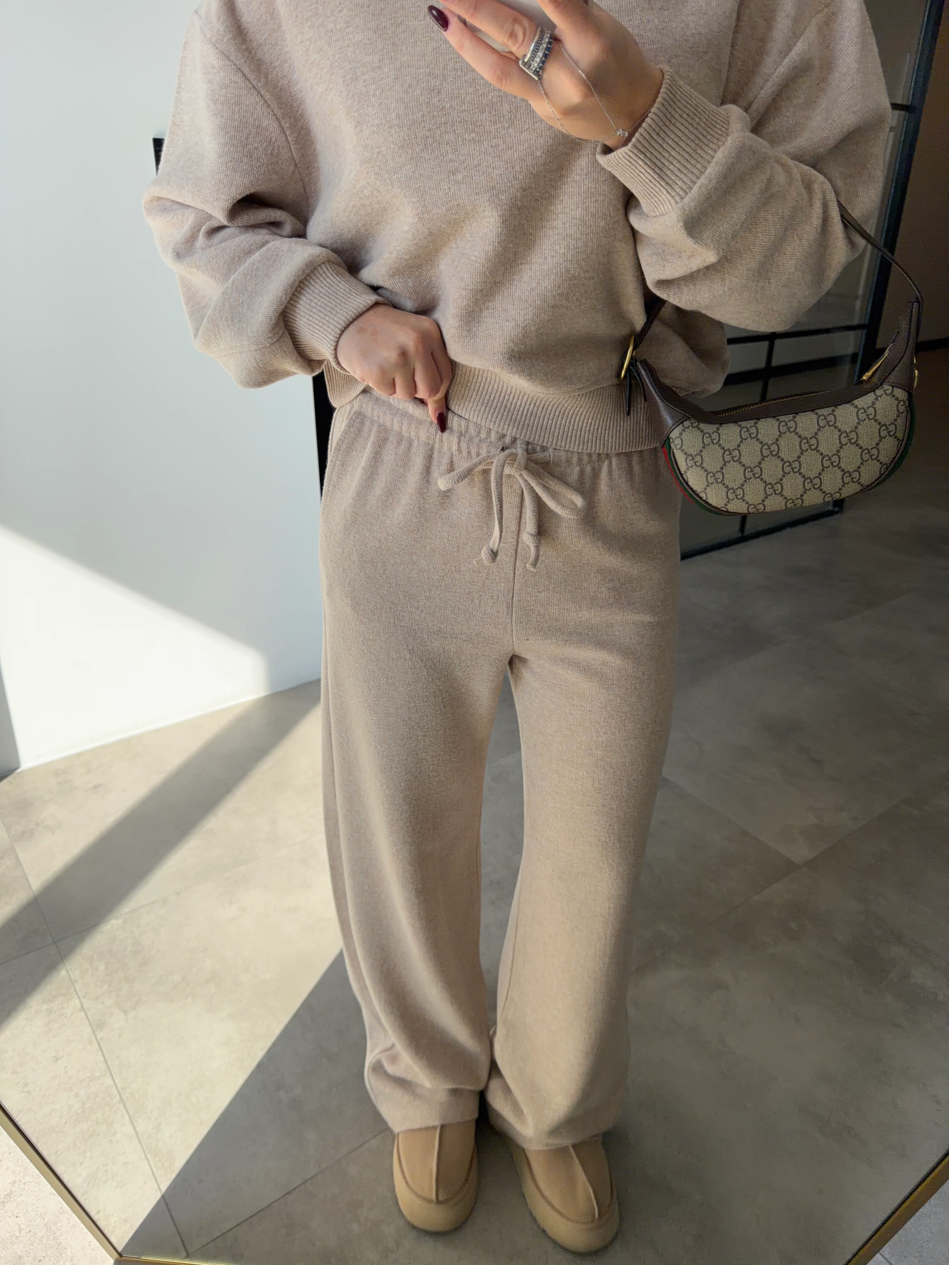 BİSİKLET YAKA BEJ SELANİK KUMAŞ TAKIM