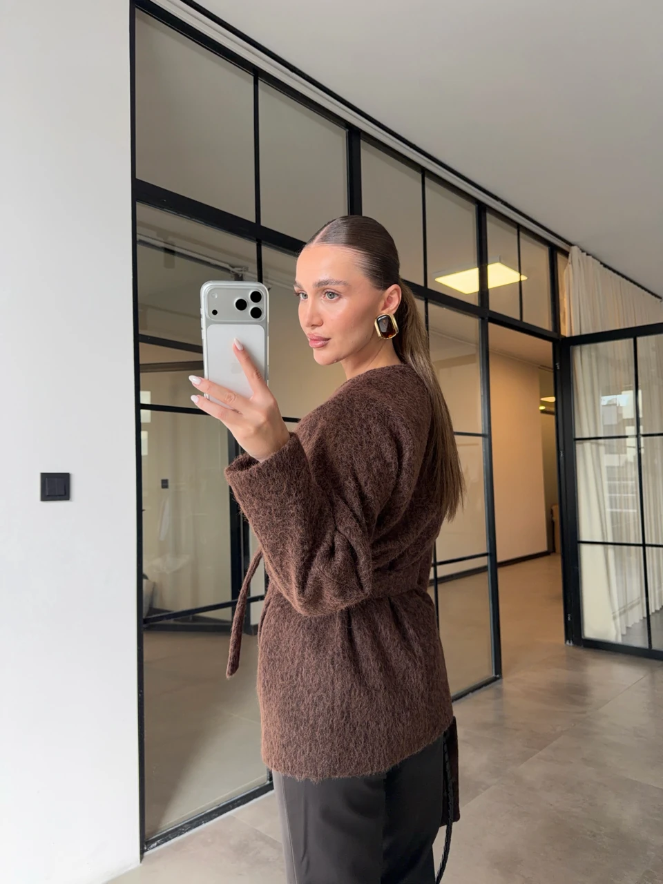 GOLD DÜĞMELİ KAHVERENGİ KISA KAŞE KABAN