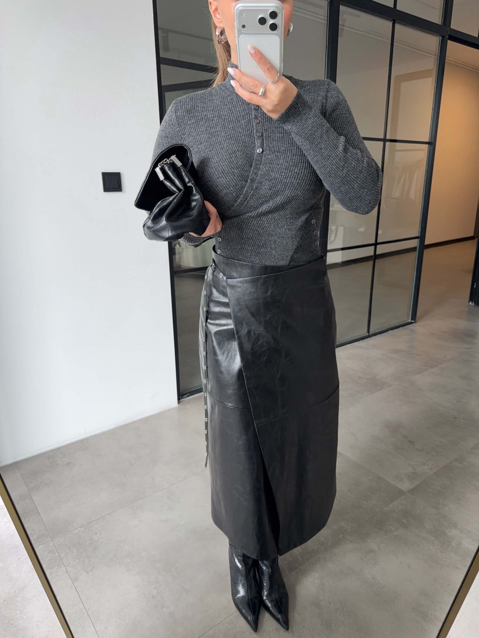 SİYAH MAXİ DERİ ETEK