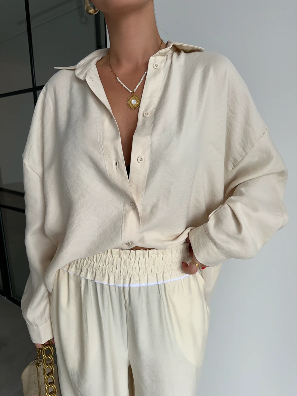 SAMPLE COMMENT SIRT BASKILI BEJ RENGİ TENSEL KUMAŞ TAKIM