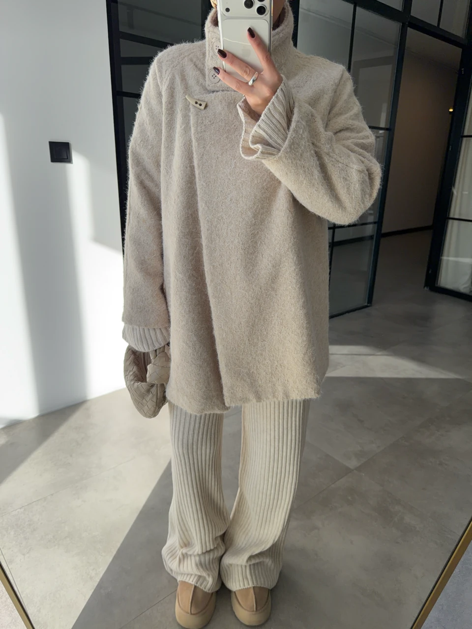 DİK YAKA KRUVAZE KABAN