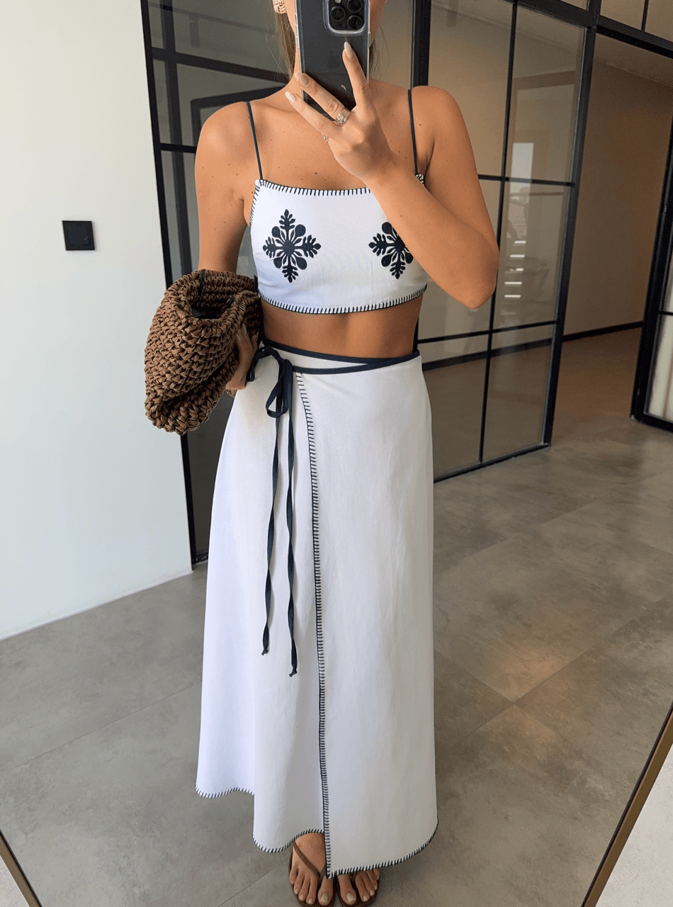 NAKIŞ DETAYLI ETEK CROP TAKIM