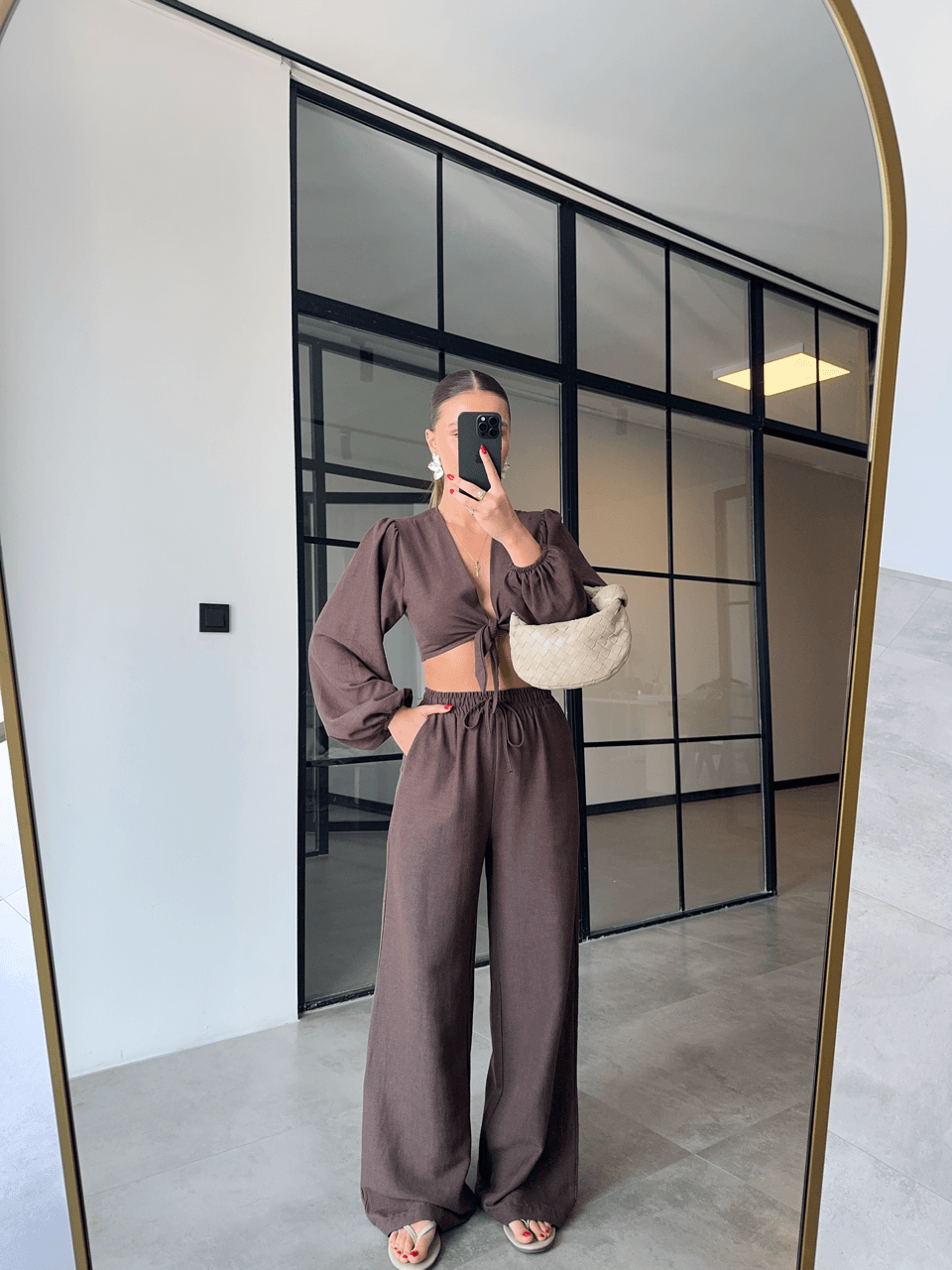 BAĞLAMALI CROP BLUZ PANTOLON KAHVERENGİ KETEN TAKIM