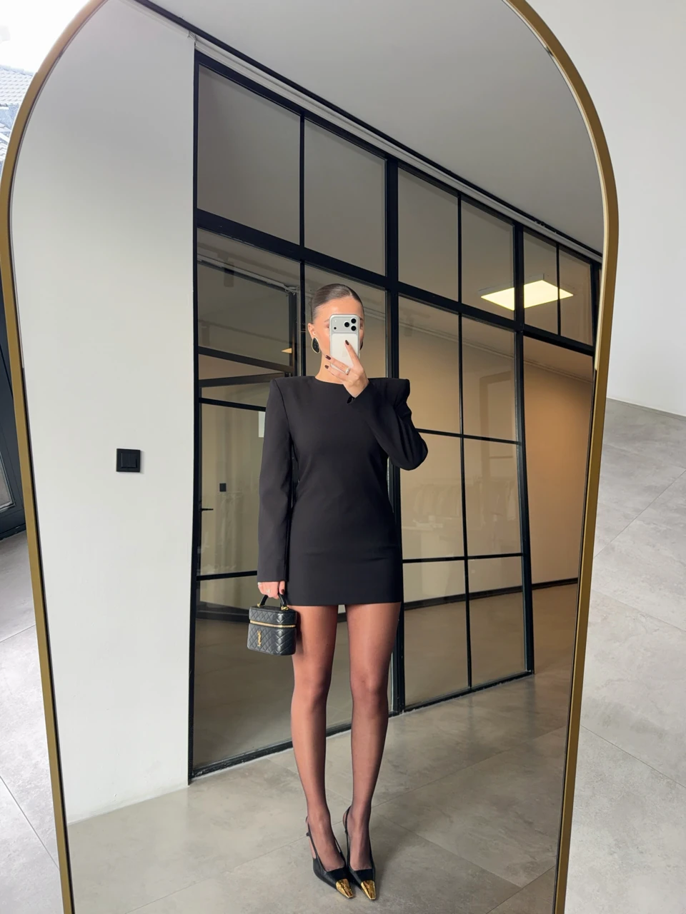 VATKALI SİYAH MİNİ ELBİSE