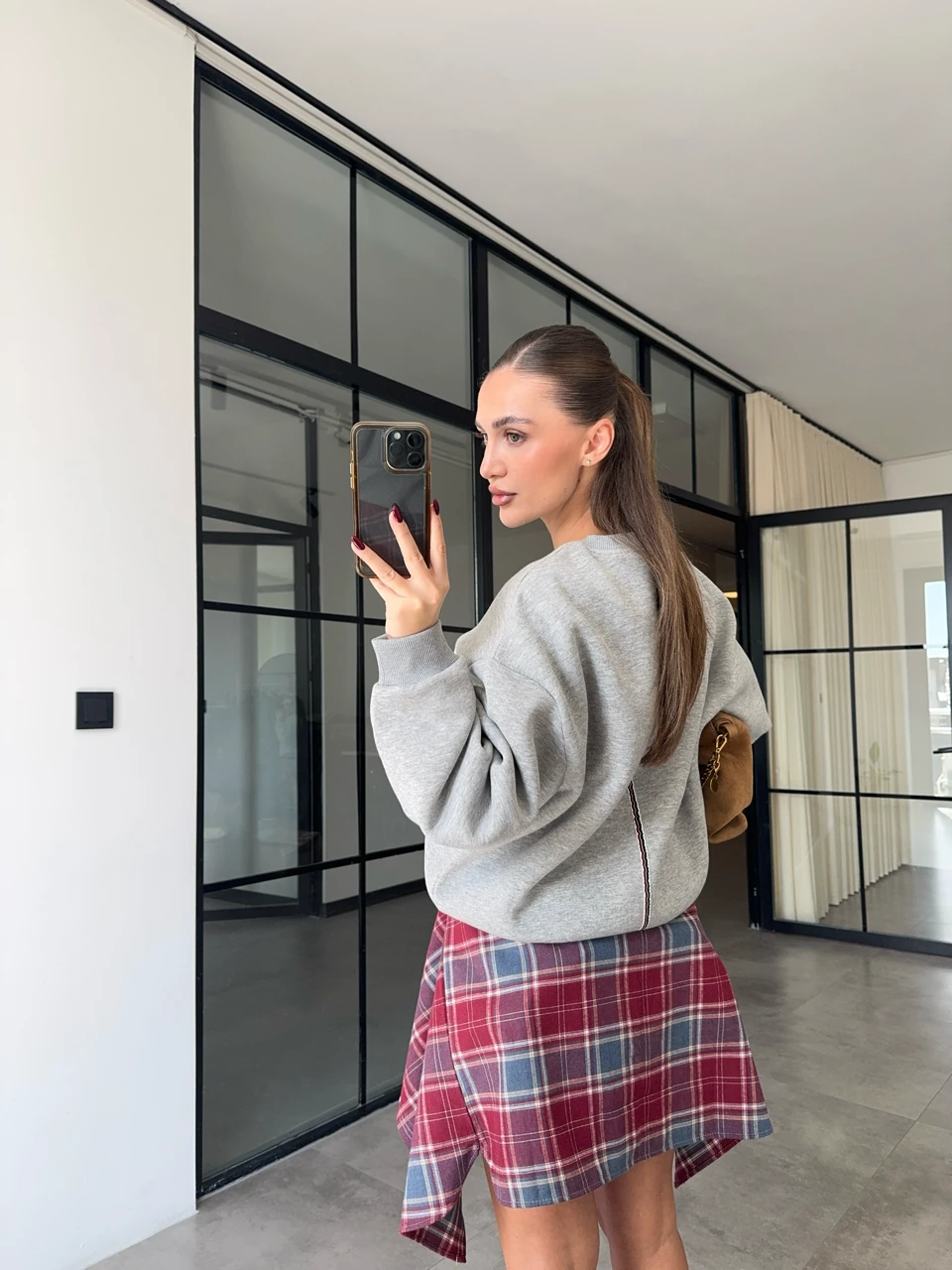 İÇİ ŞARDONLU OVERSİZE BASKILI GRİ SWEATSHİRT