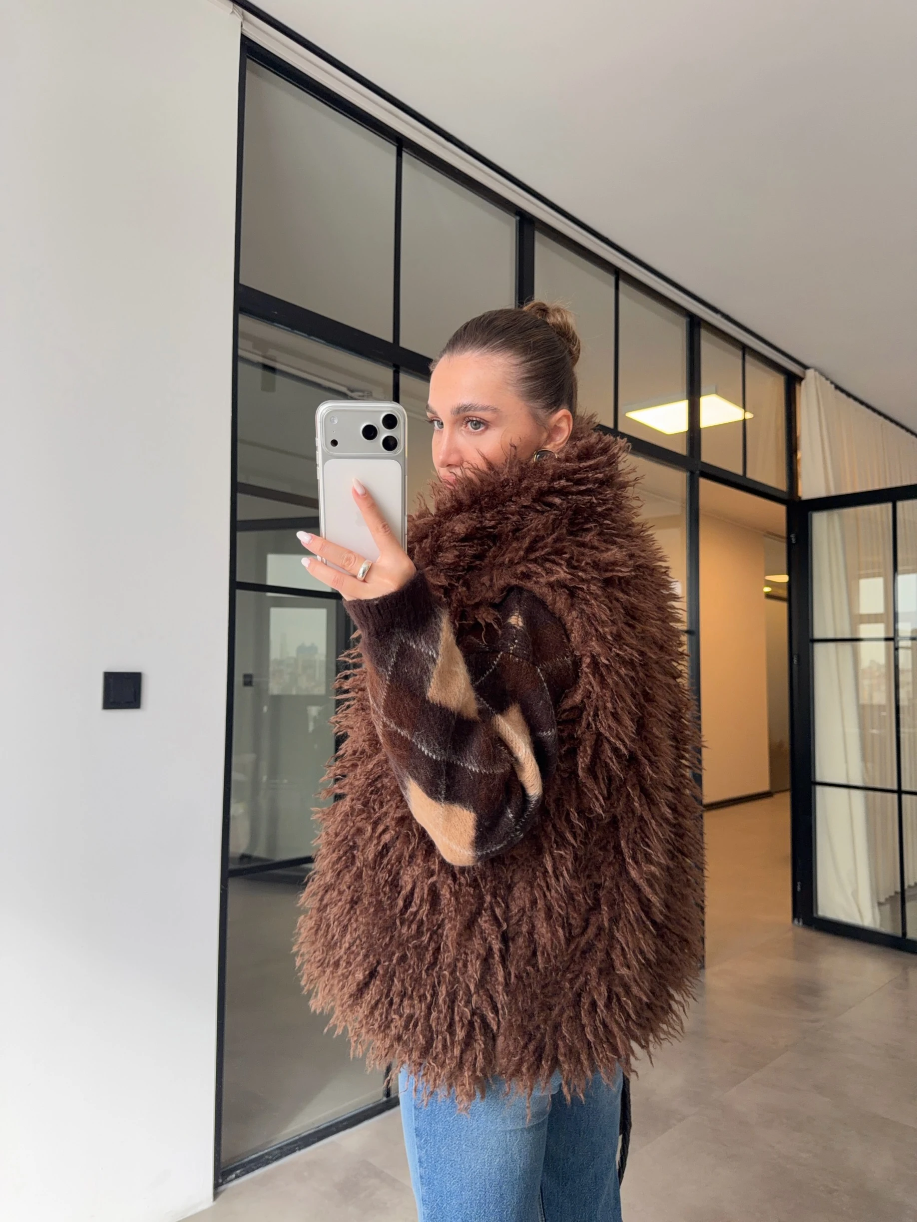 KAHVERENGİ PELUŞ KÜRK YELEK