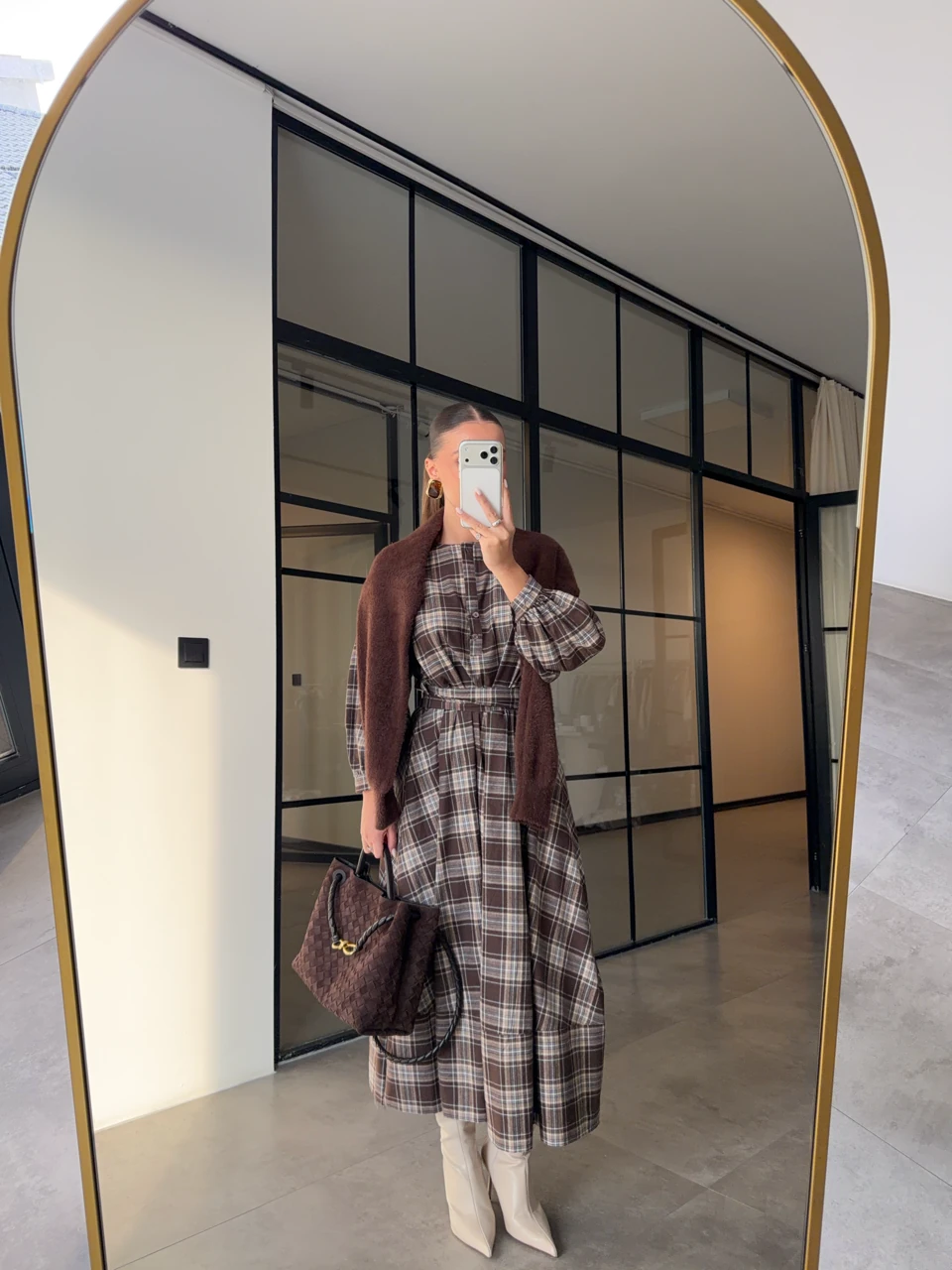 EKOSE DESENLİ DÜĞMELİ MAXİ ELBİSE