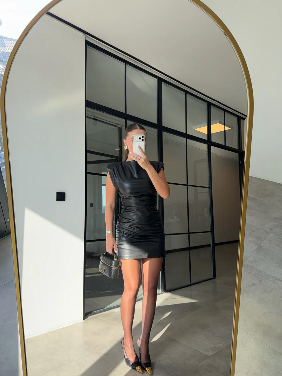 VATKALI SIFIR KOL DERİ ELBİSE