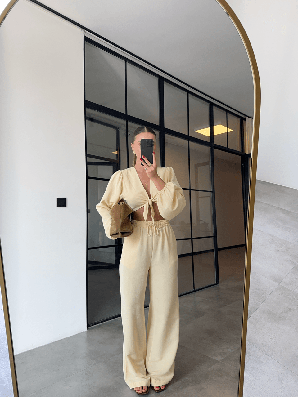 BAĞLAMALI CROP BLUZ PANTOLON SARI KETEN TAKIM