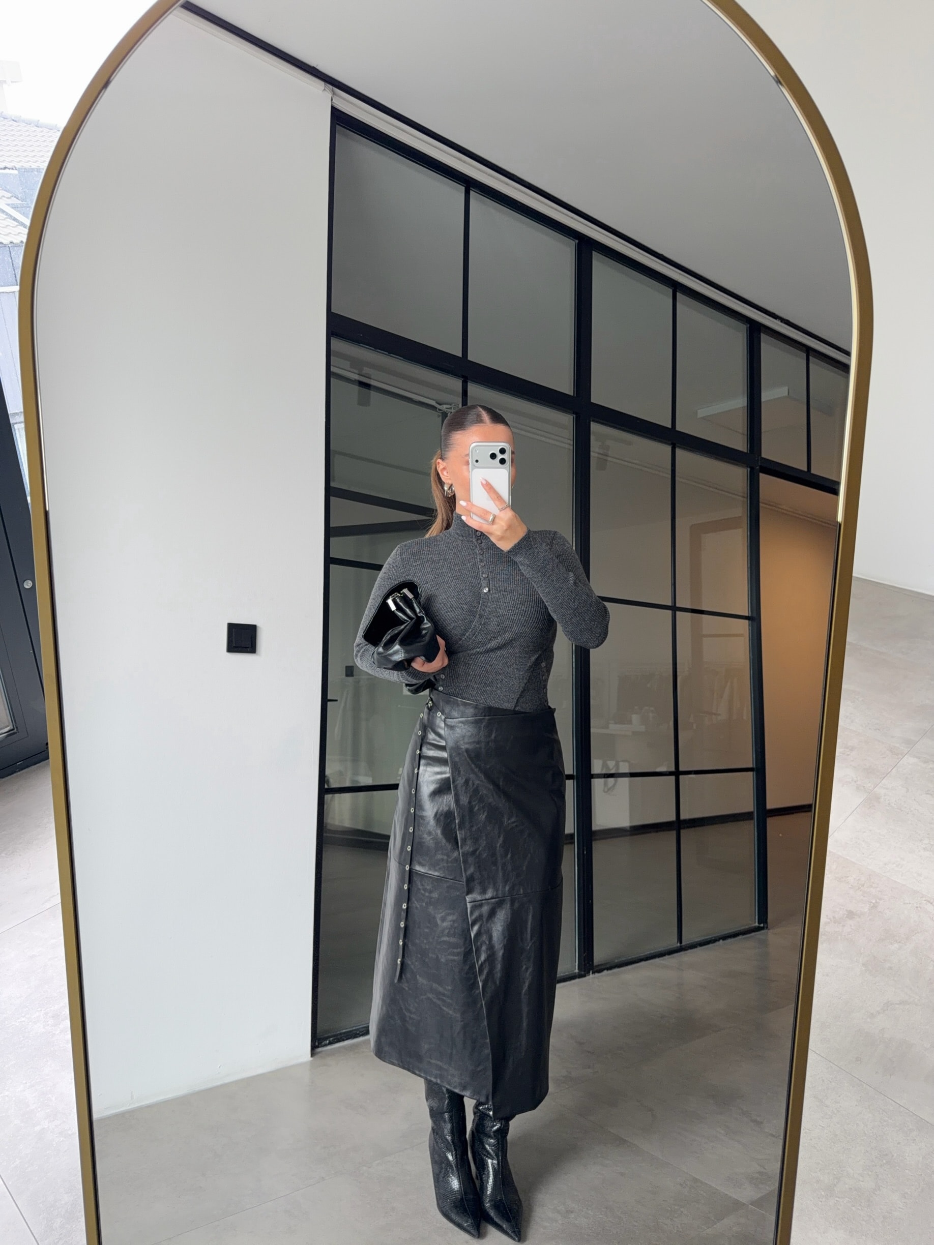 SİYAH MAXİ DERİ ETEK