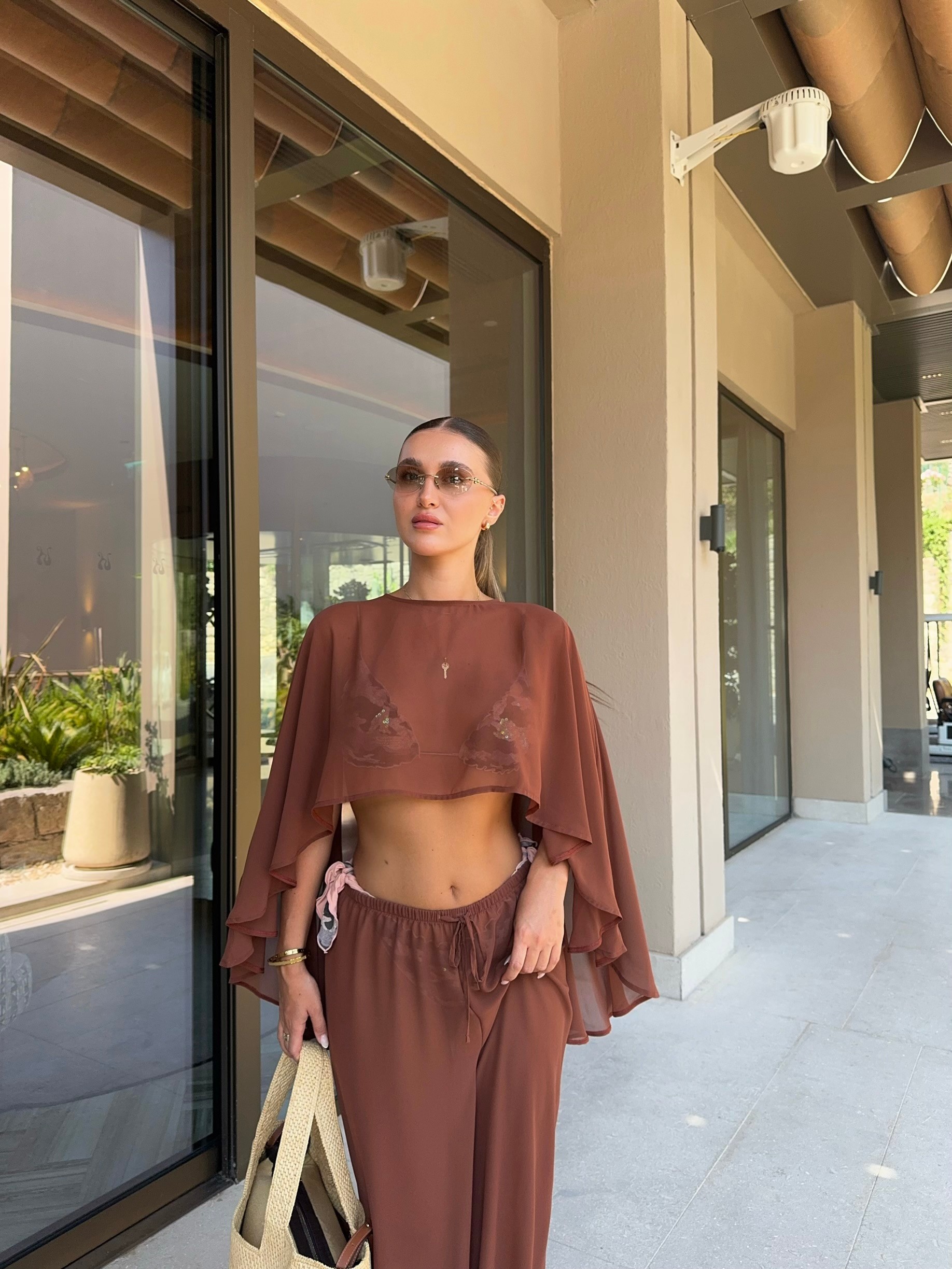 IRIS BROWN SET
