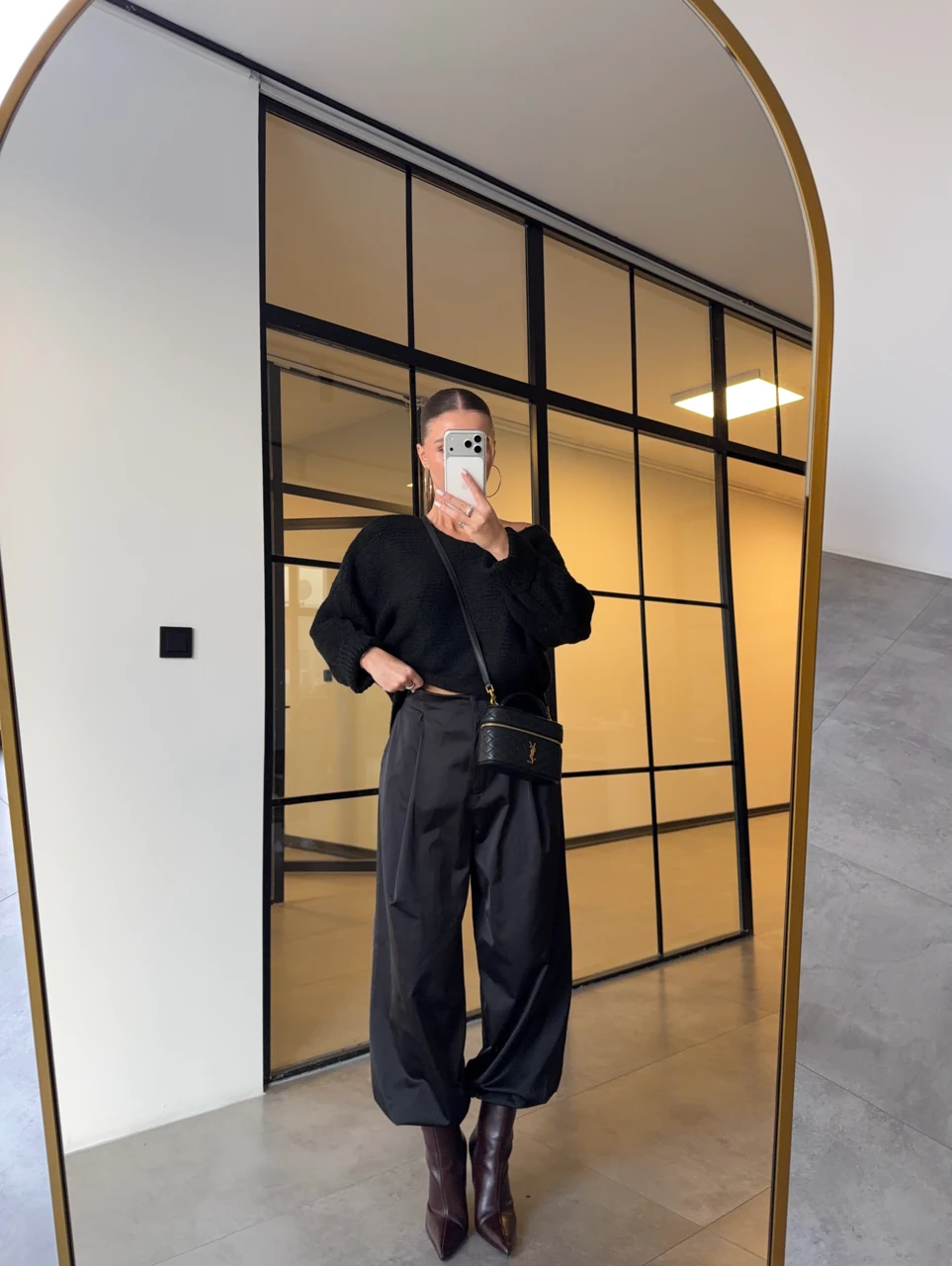 PAÇASI LASTİKLİ SATEN PANTOLON