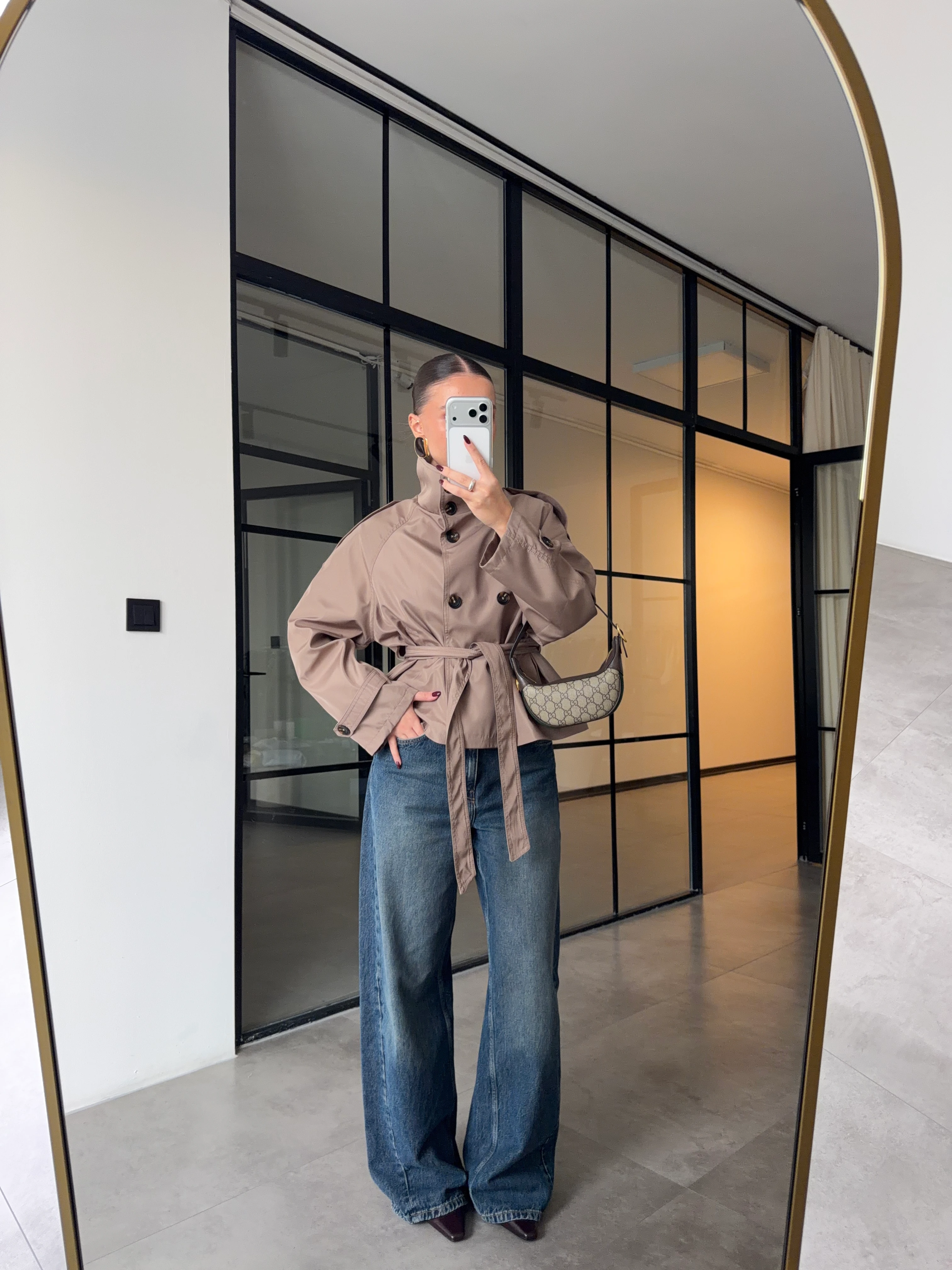 DİK YAKA CAMEL TRENÇKOT