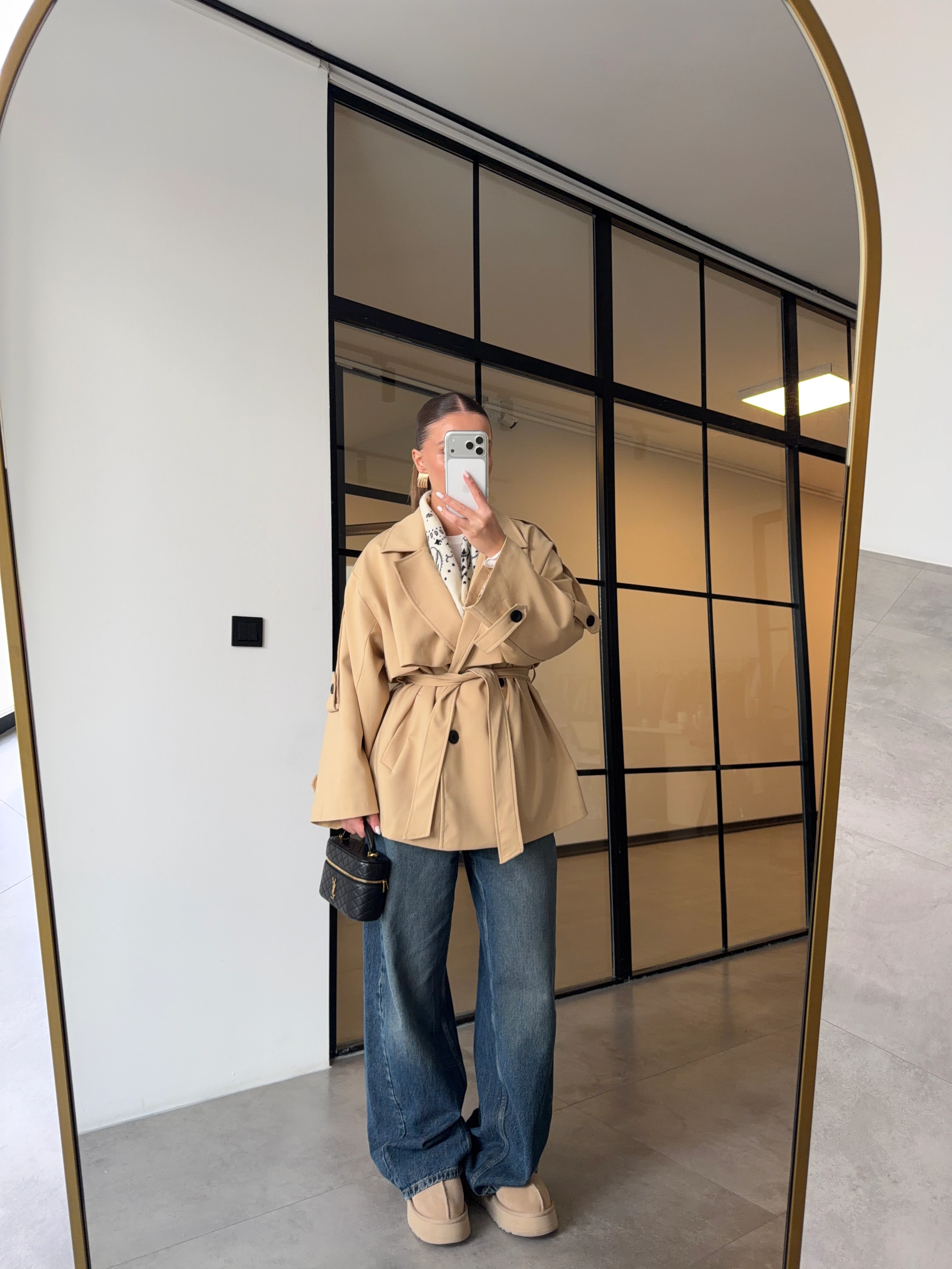 OVERSİZE ARA BOY BEJ RENGİ TRENÇKOT