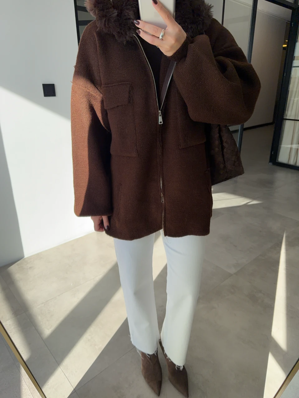 YAKASI KÜRKLÜ TRİKO CEKET