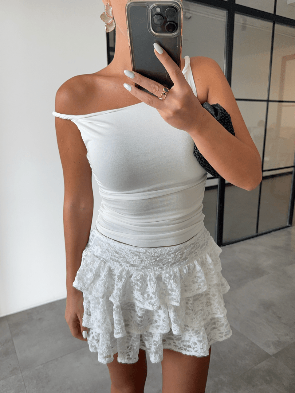 WHITE LACE SKIRT WITH SHORTS INSIDE