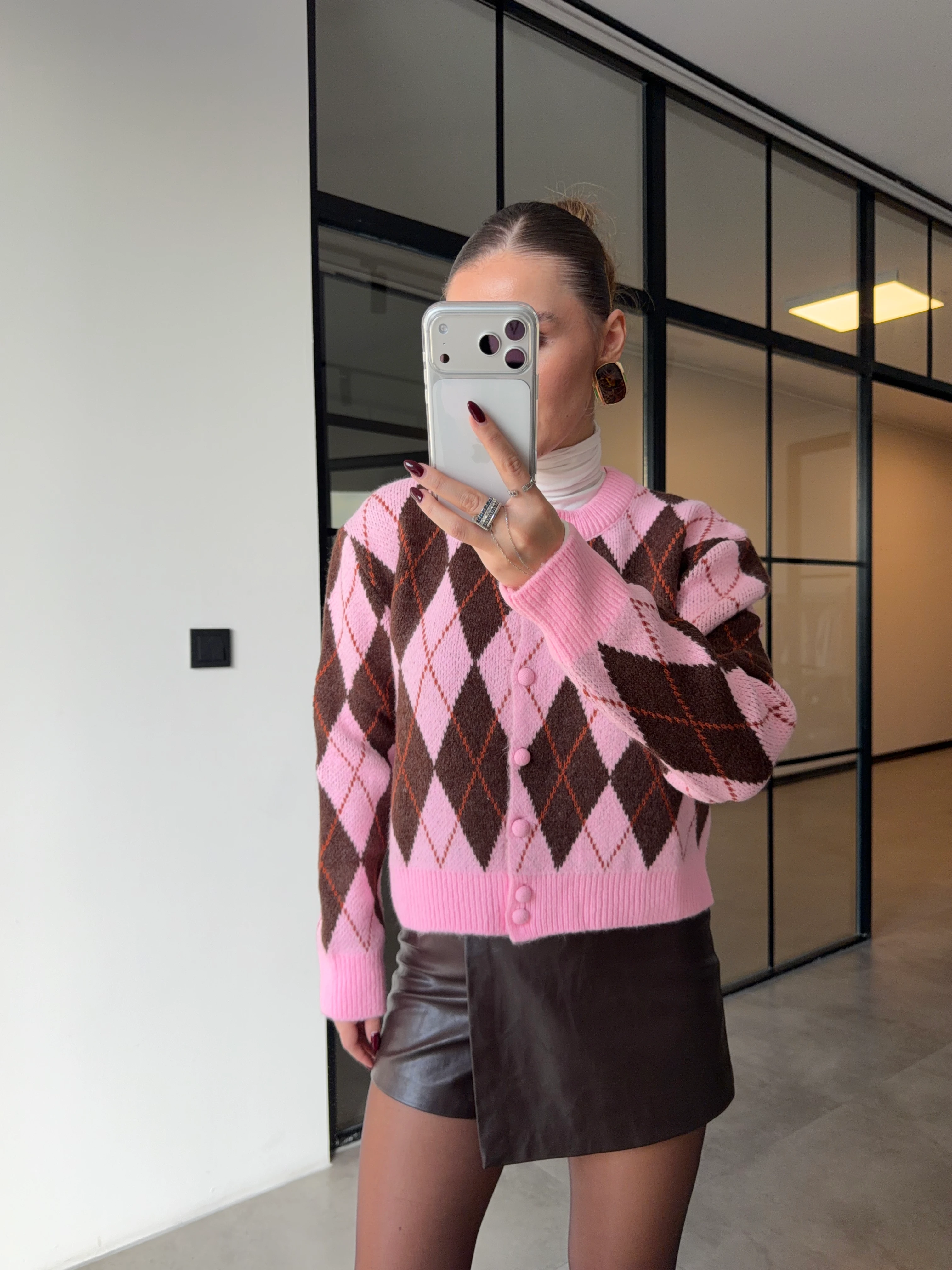 BAKLAVA DESENLİ PEMBE-KAHVE HIRKA