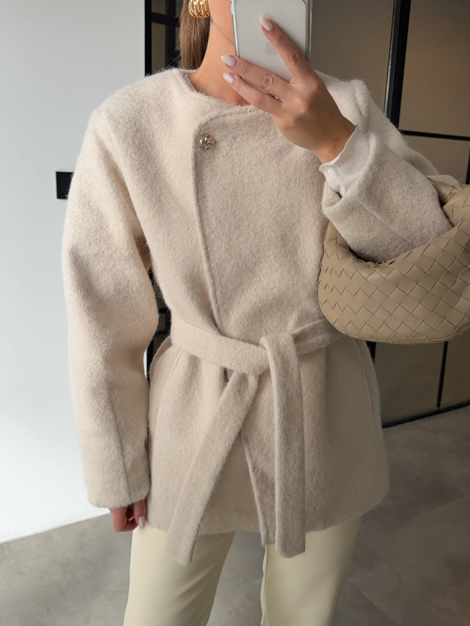 GOLD DÜĞMELİ TAŞ KISA KAŞE KABAN