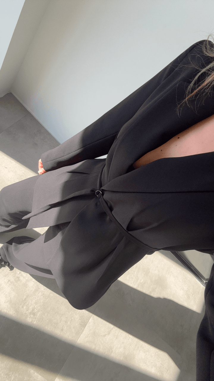 PREMİUM BELİ KEMERLİ SİYAH BLAZER CEKET