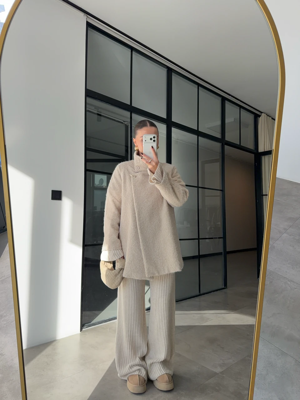 DİK YAKA KRUVAZE KABAN