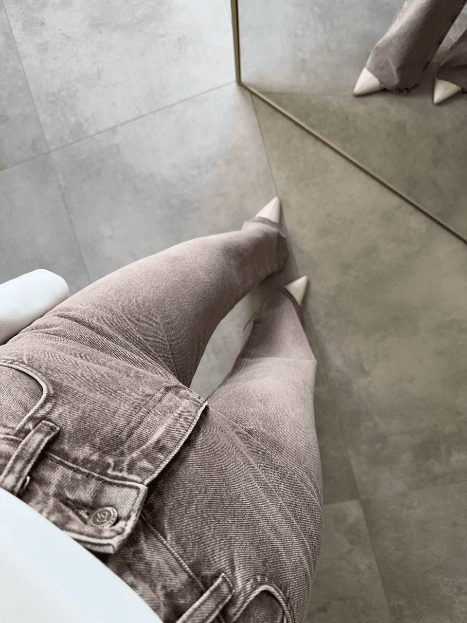 KESİK PAÇA KAHVERENGİ YIKAMALI JEAN