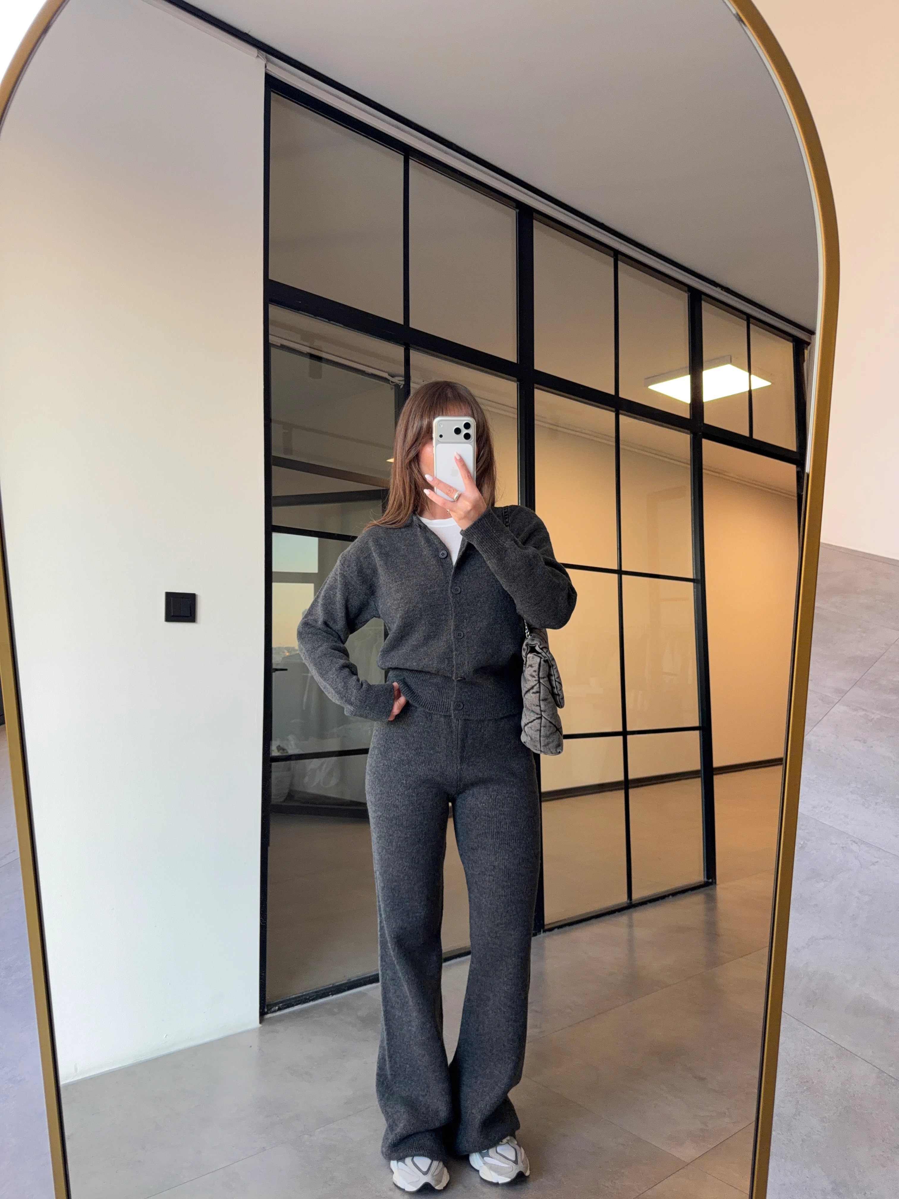 ANTRASİT BİSİKLET YAKA DÜĞMELİ HIRKA PANTOLON TRİKO TAKIM