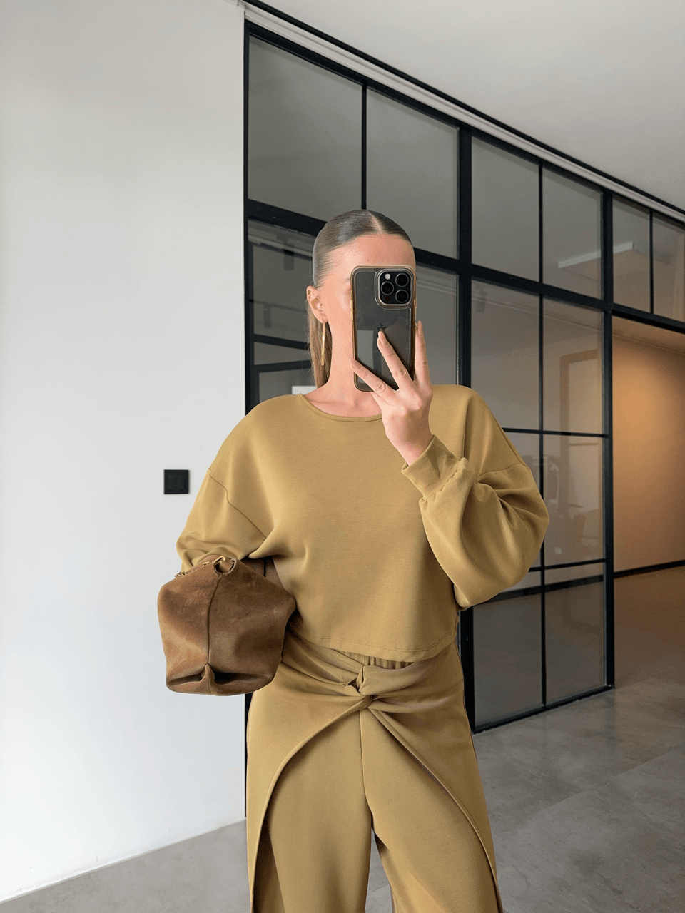SIRT DEKOLTELİ SWEAT DÜĞÜMLÜ PANTOLON YAĞ YEŞİLİ MODAL TAKIM