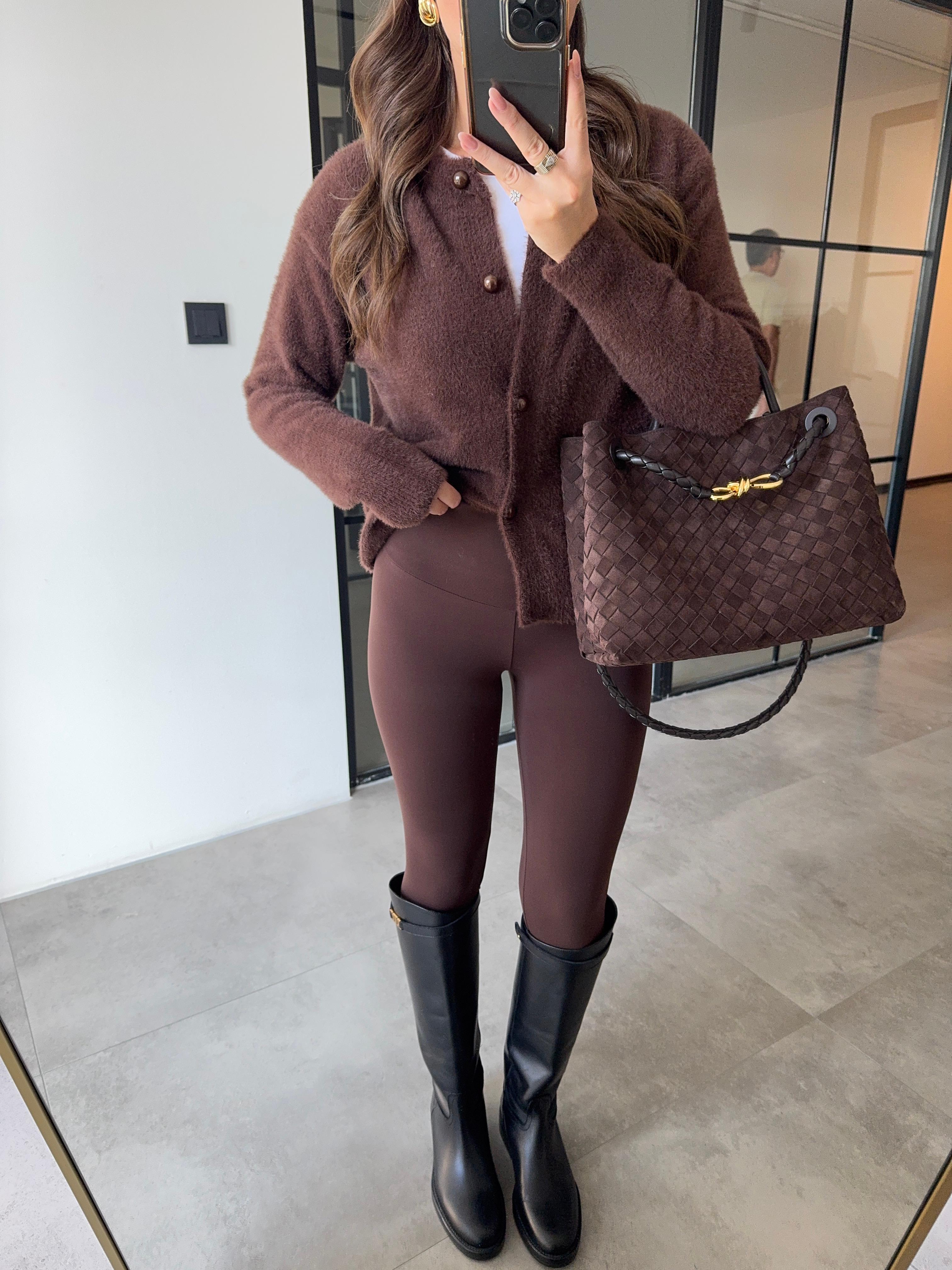 KAHVERENGİ PELUŞ HIRKA 