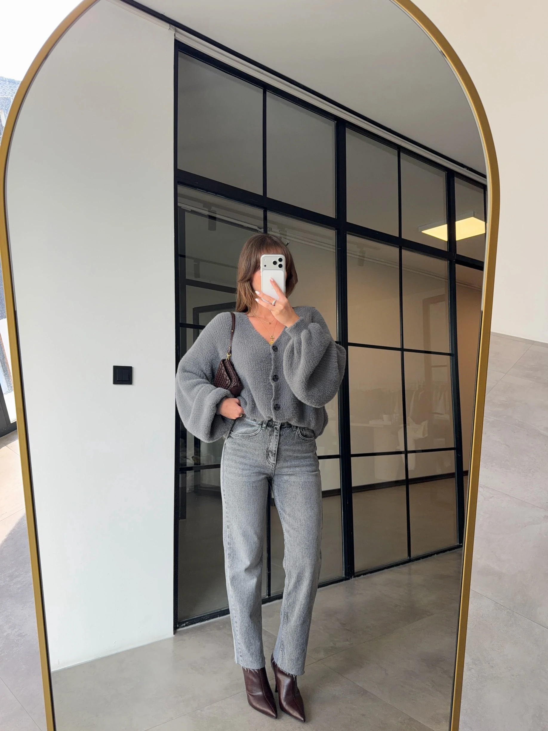 YÜKSEK BEL GRİ LİKRALI STRAİGHT JEAN