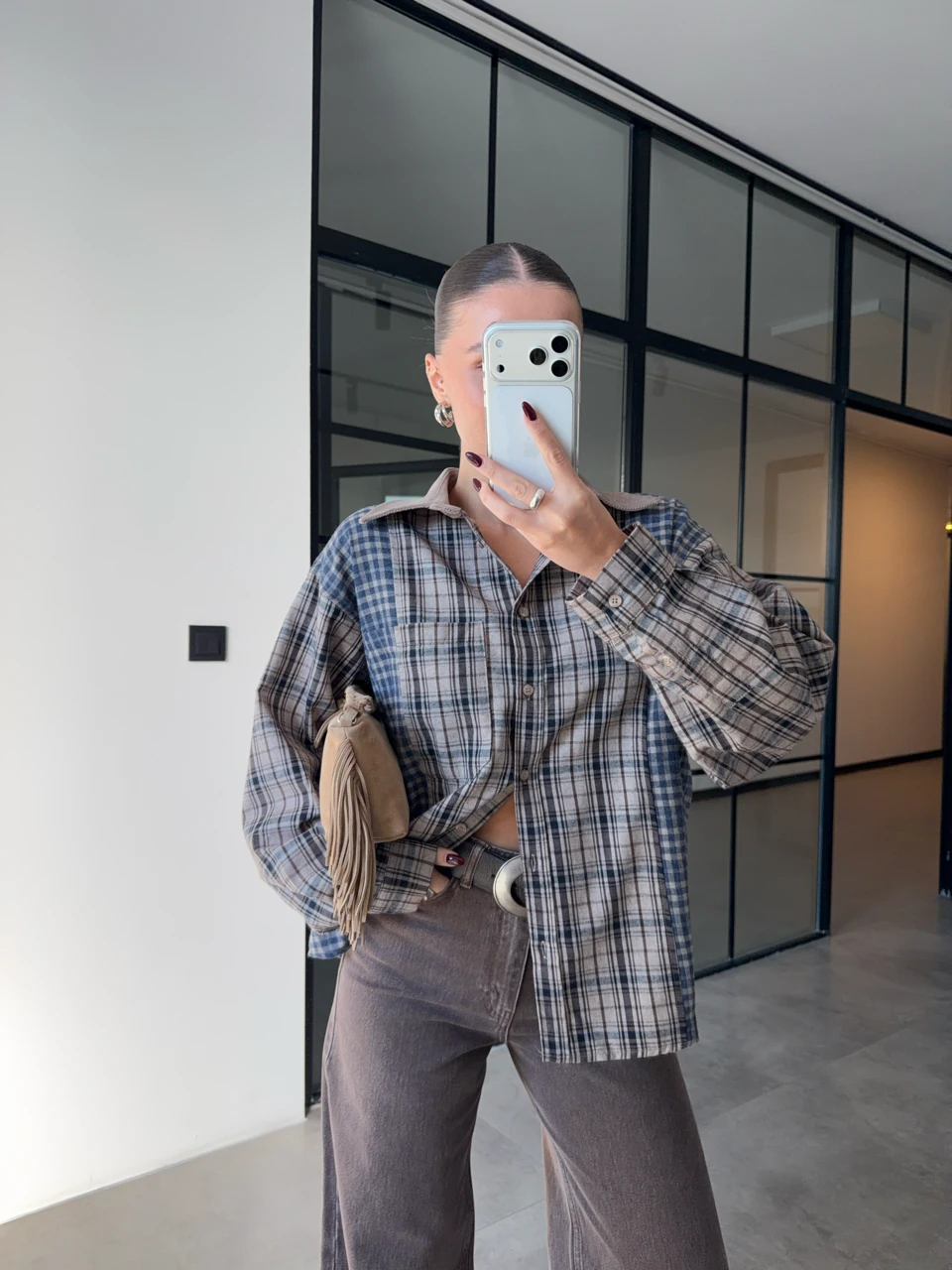 KADİFE YAKALI EKOSELİ GÖMLEK