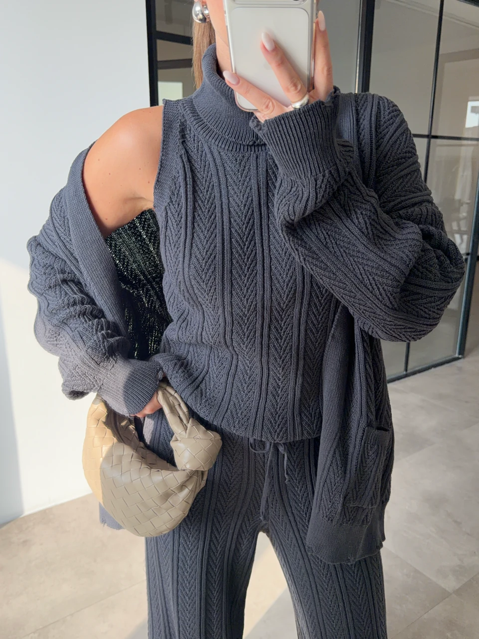 BOĞAZLI DESENLİ 3'LÜ ANTRASİT TRİKO TAKIM