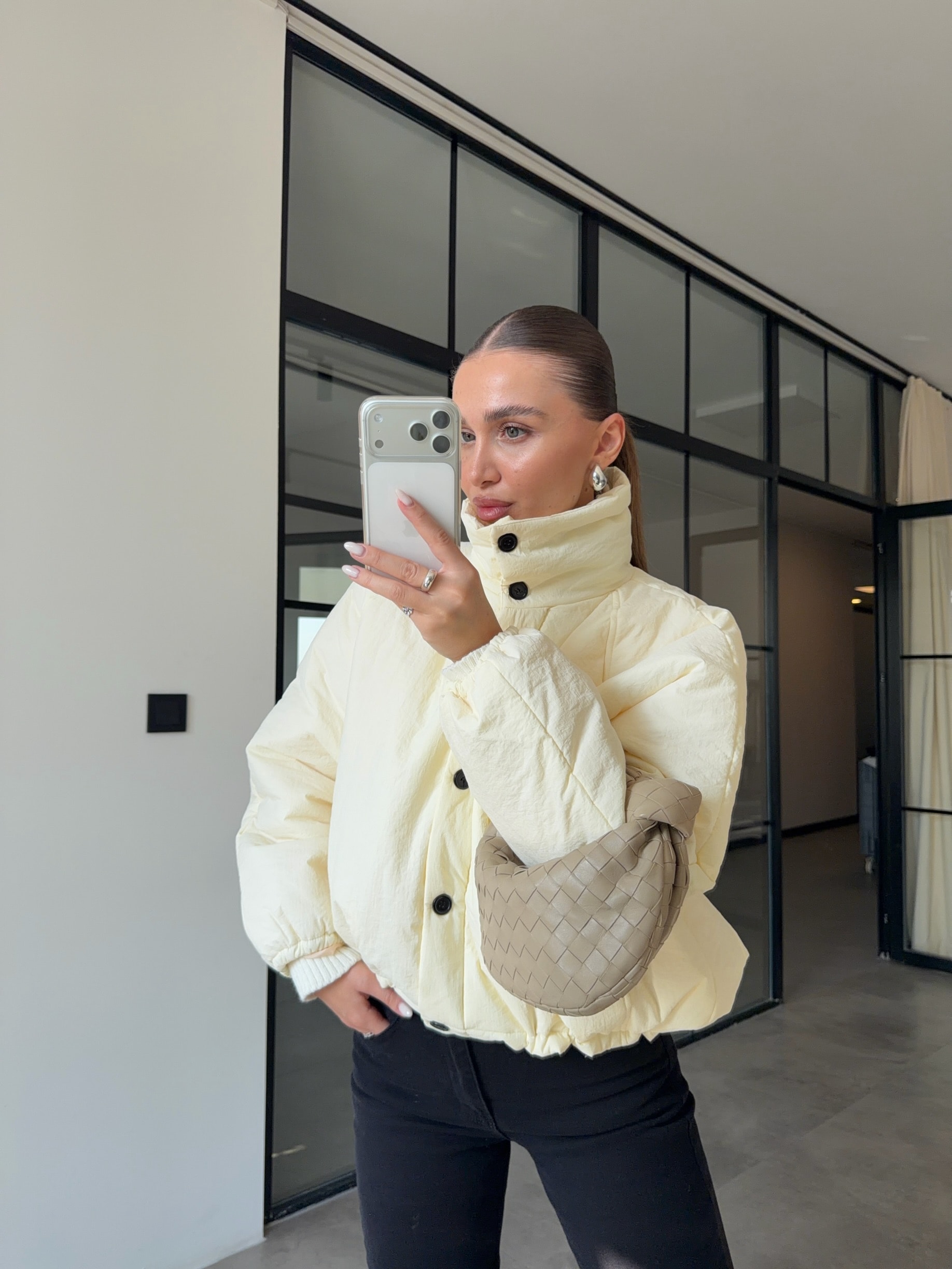 İÇİ DOLGULU EKRU ŞİŞME MONT 