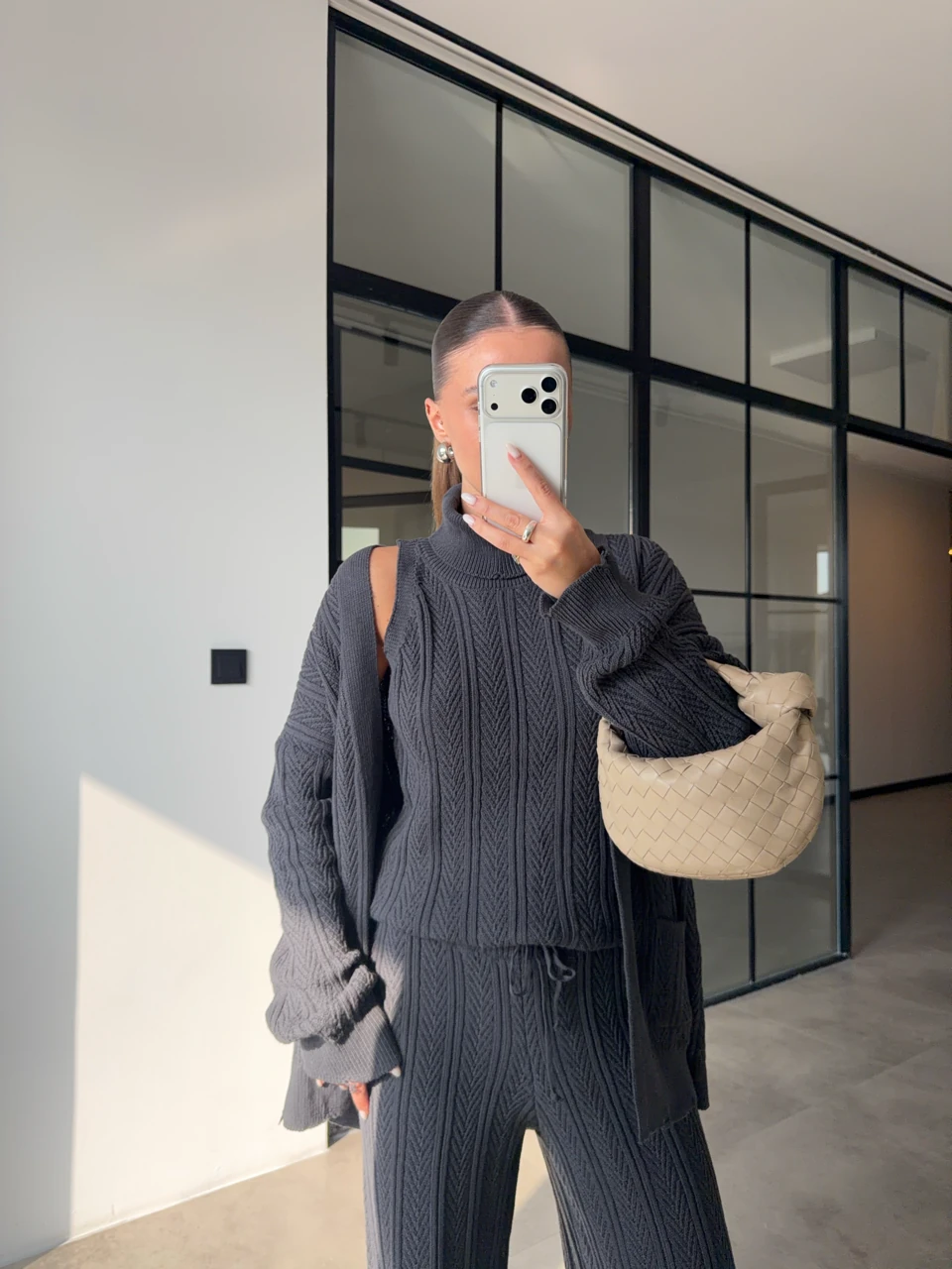 BOĞAZLI DESENLİ 3'LÜ ANTRASİT TRİKO TAKIM