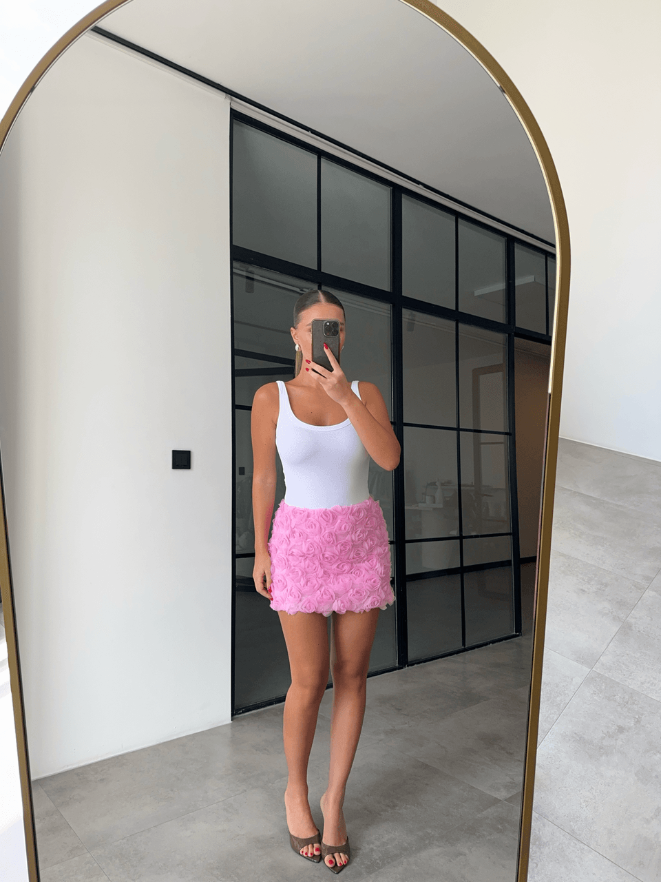 KABARTMA GÜL DETAYLI PEMBE MİNİ ETEK