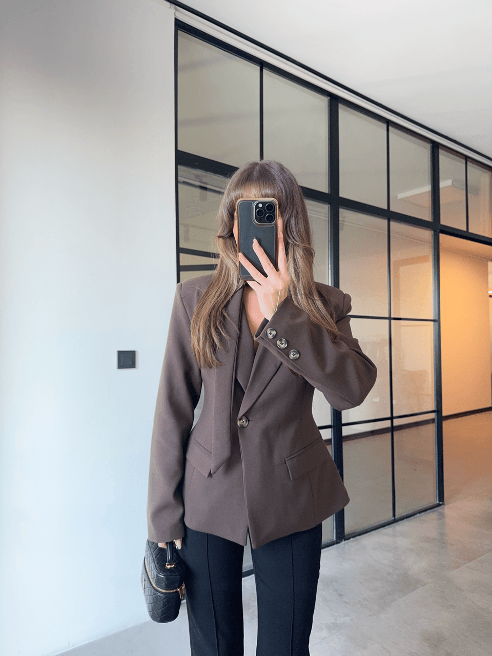 BELDEN OTURTMALI FULARLI KAHVERENGİ BLAZER CEKET