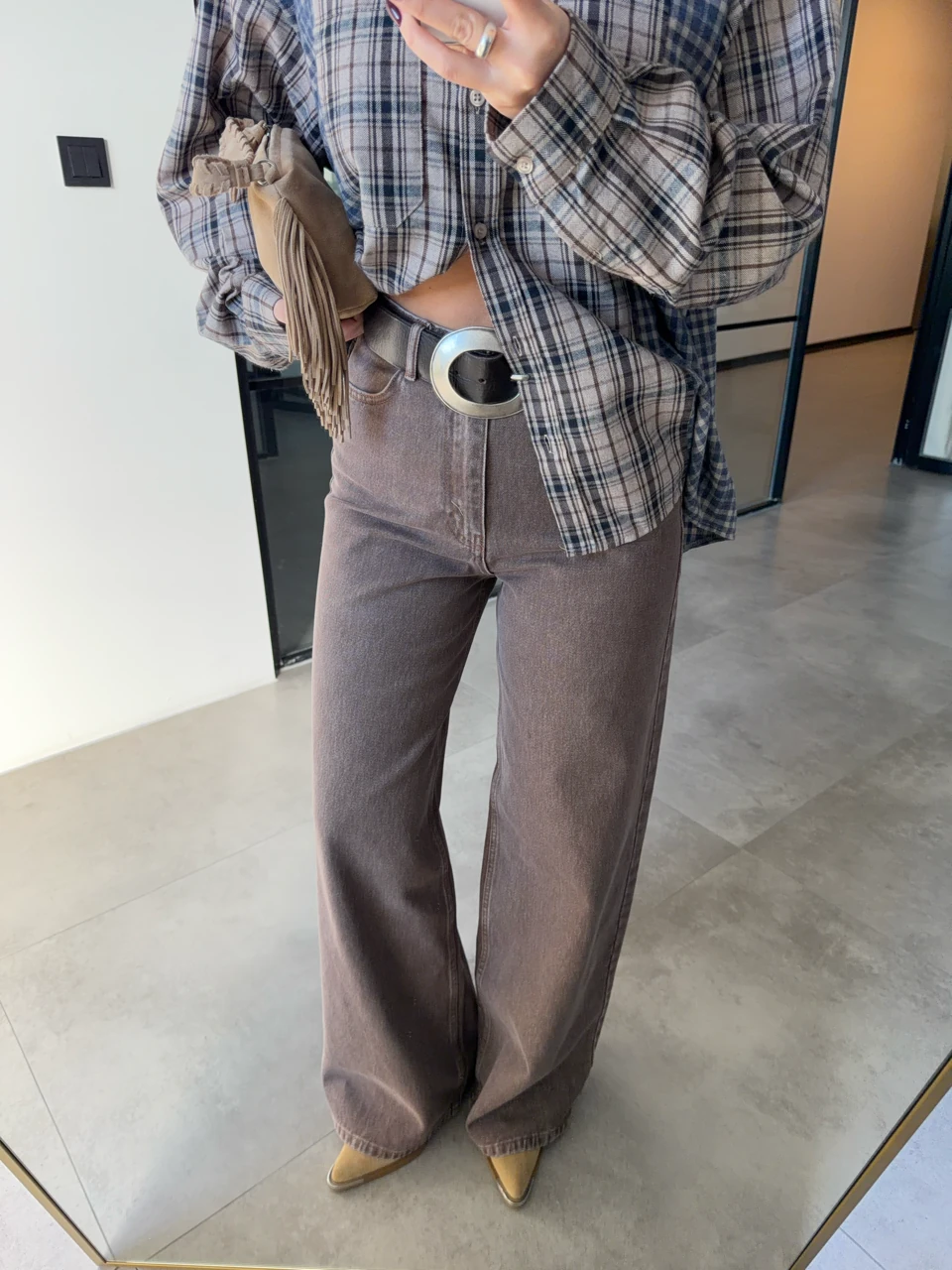 YÜKSEK BEL KAHVERENGİ YIKAMALI JEAN