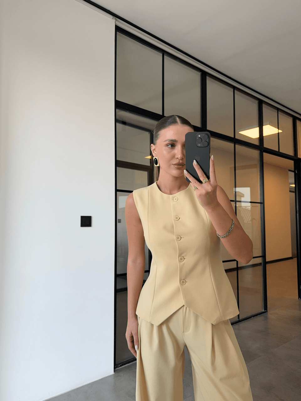 AÇIK SARI SIFIRKOL V KESİM YELEK PALAZZO TAKIM