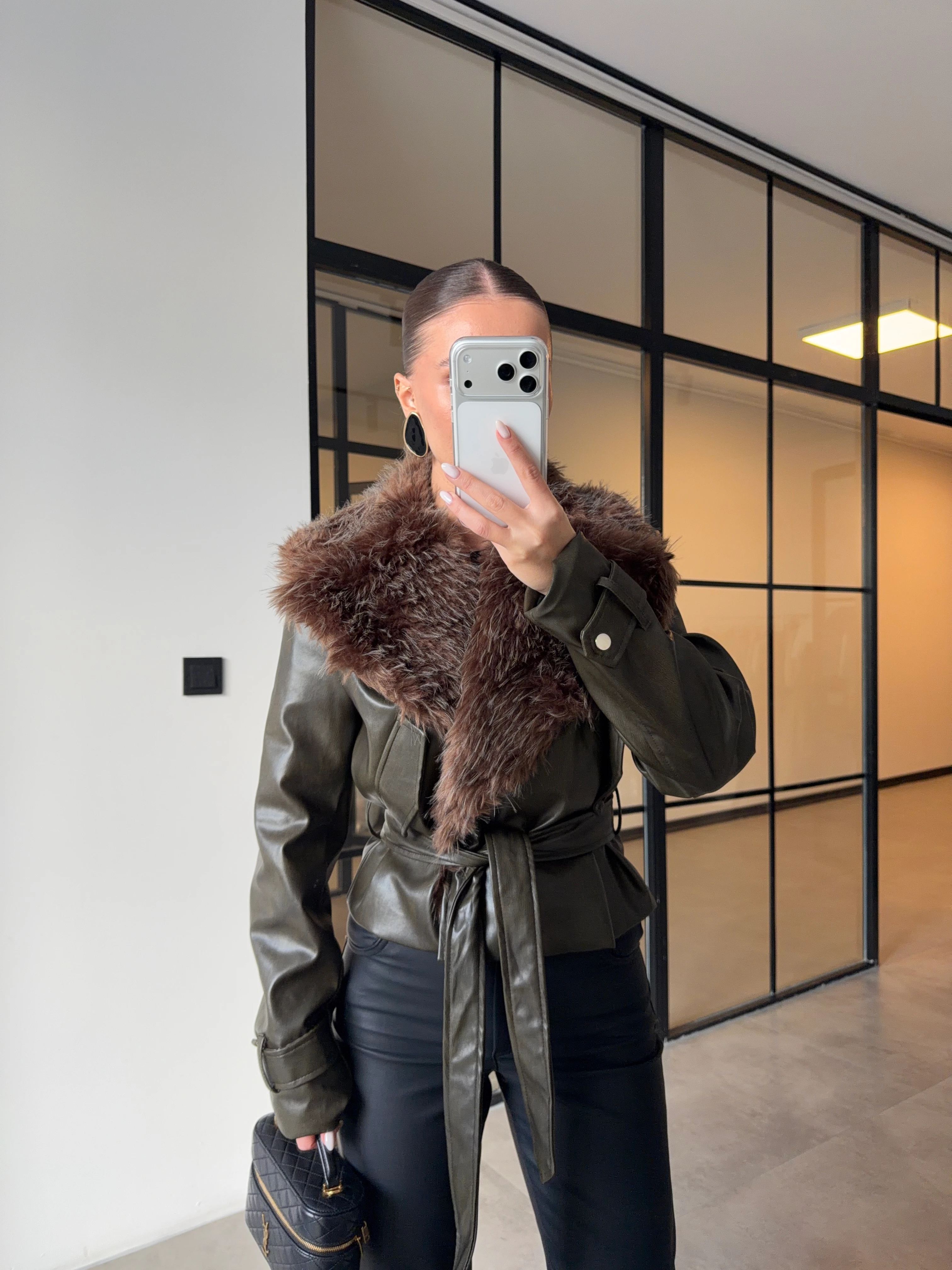 YAKASI KÜRKLÜ HAKİ DERİ CEKET