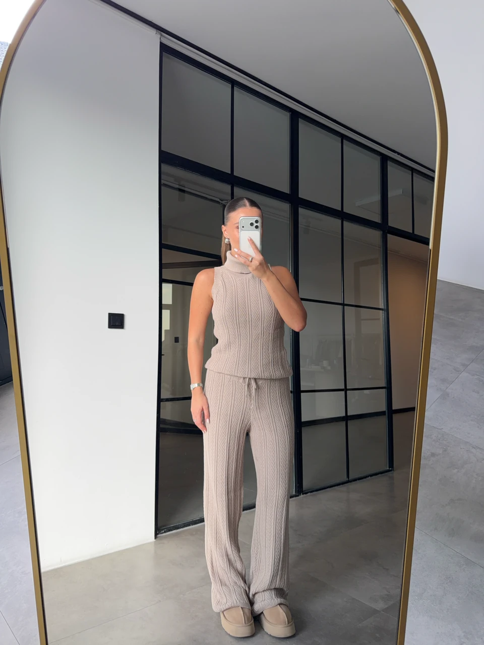 BOĞAZLI DESENLİ 3'LÜ TAŞ RENGİ TRİKO TAKIM