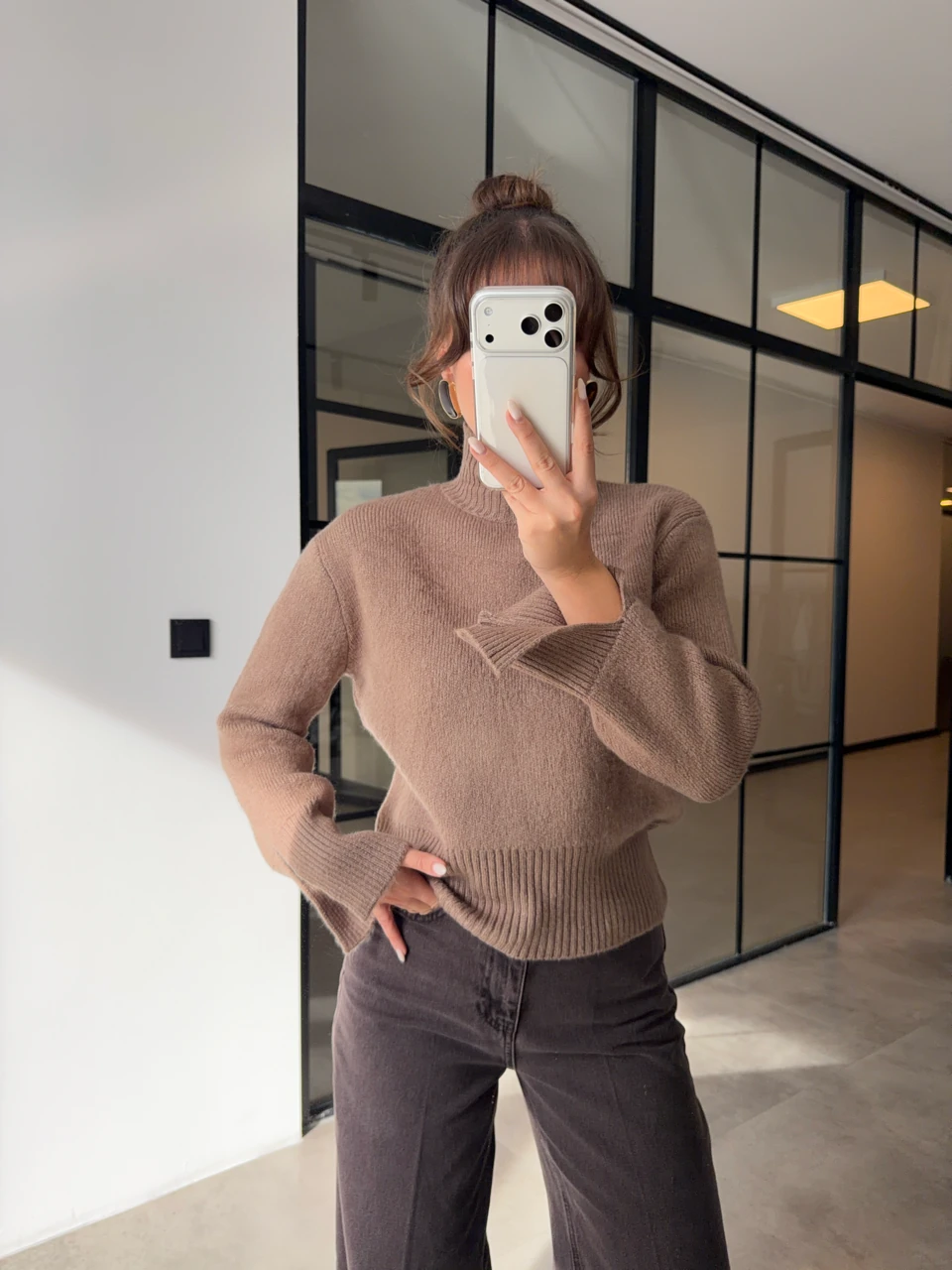 KOLU YIRTMAÇLI BOĞAZLI VİZON KAZAK