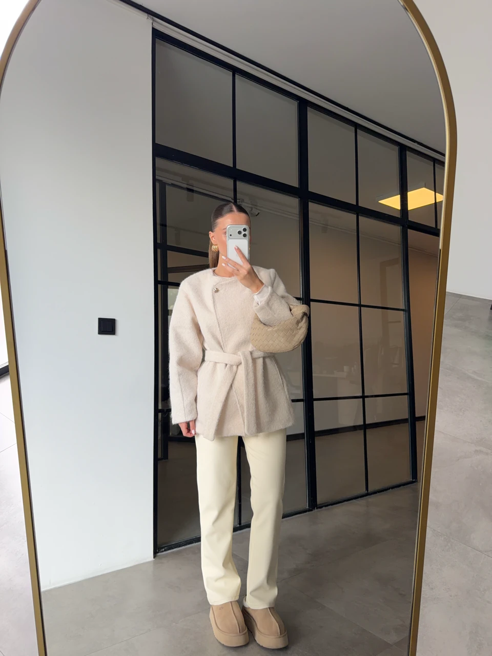 GOLD DÜĞMELİ TAŞ KISA KAŞE KABAN