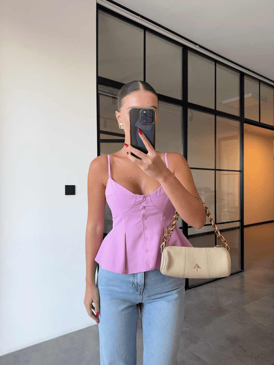 ASKILI DÜĞMELİ PEMBE BLUZ