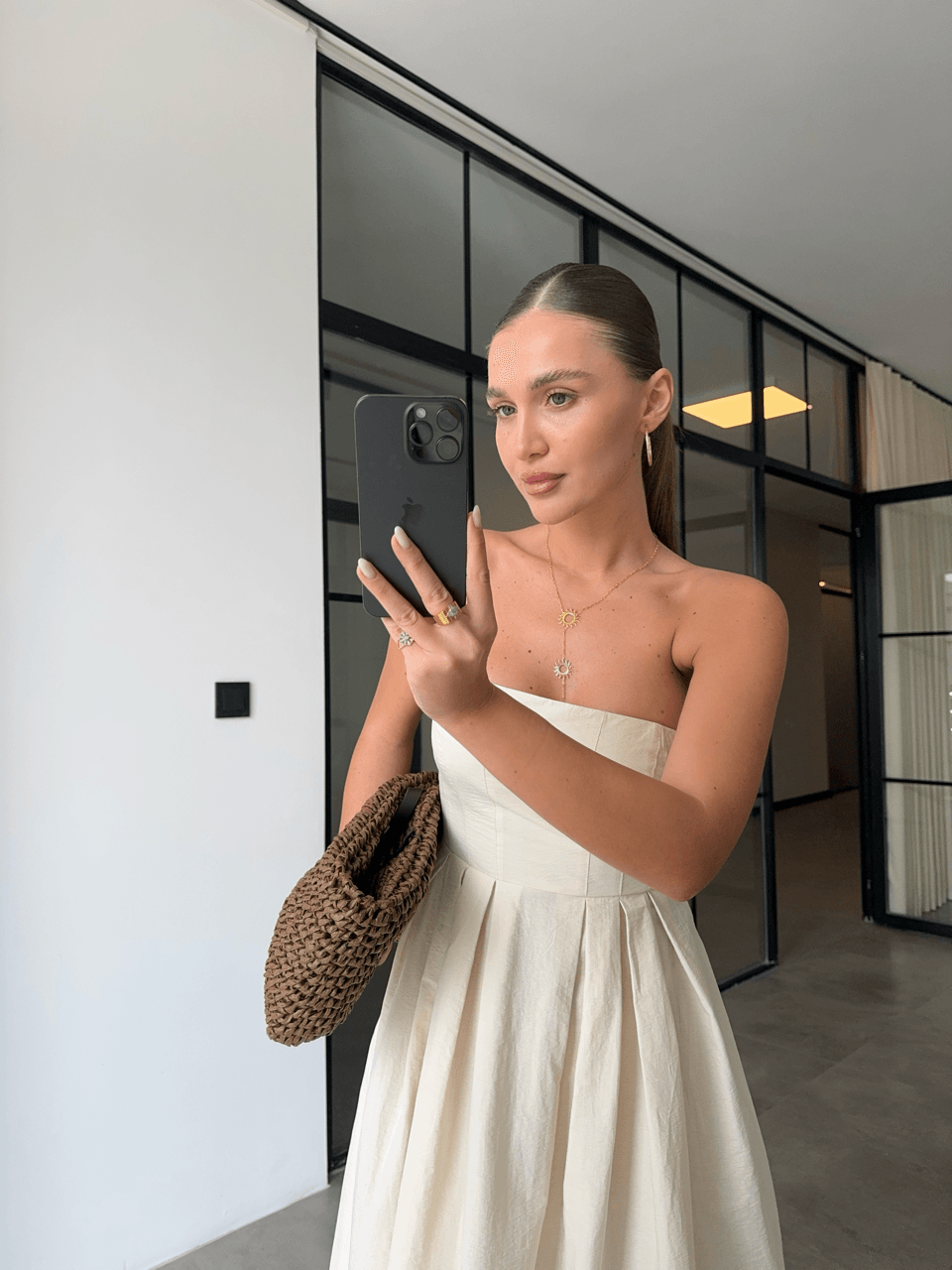 STRAPLEZ BEJ PARAŞÜT KUMAŞ CEPLİ ELBİSE