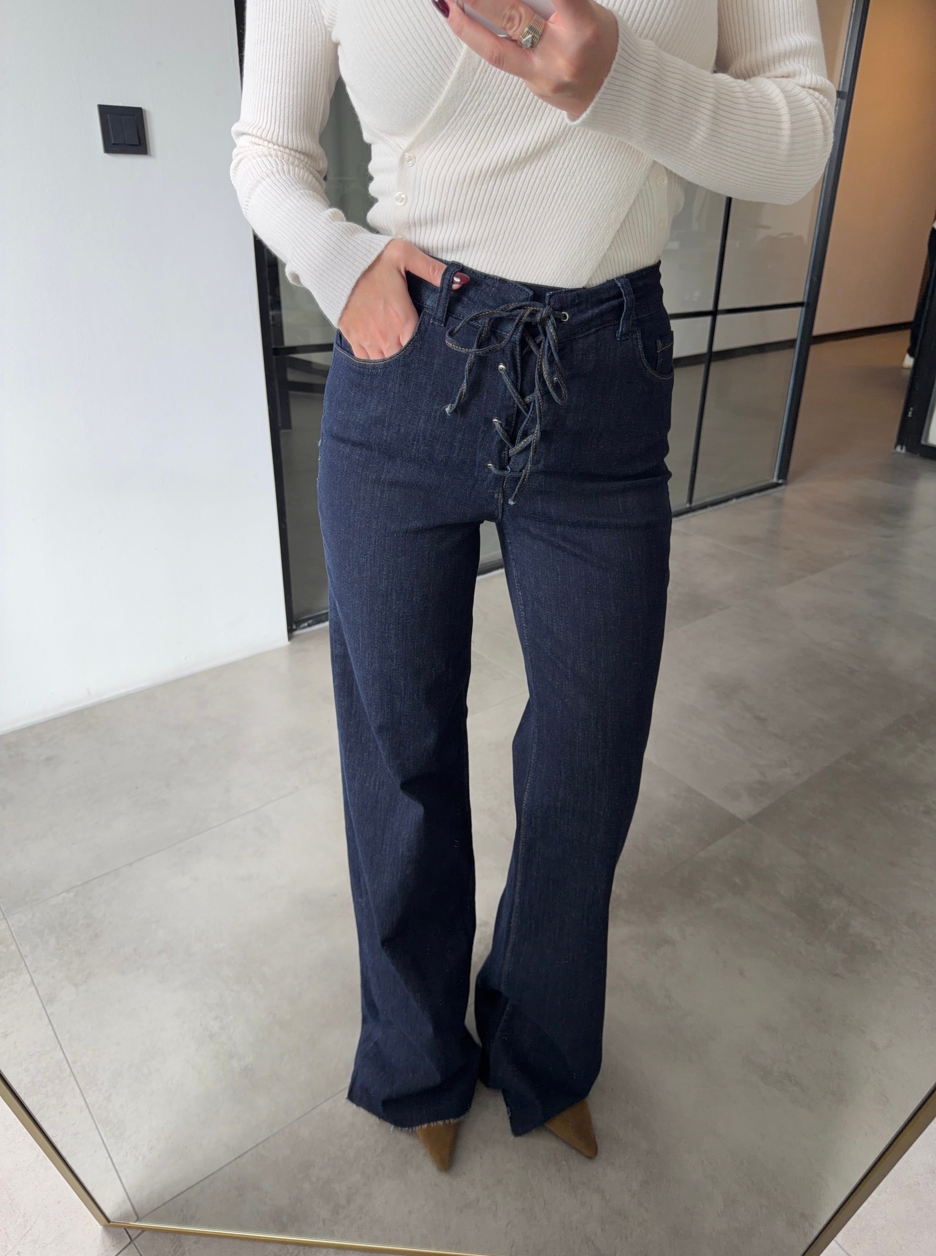 İP DETAYLI LİKRALI KOYU LACİVERT JEAN