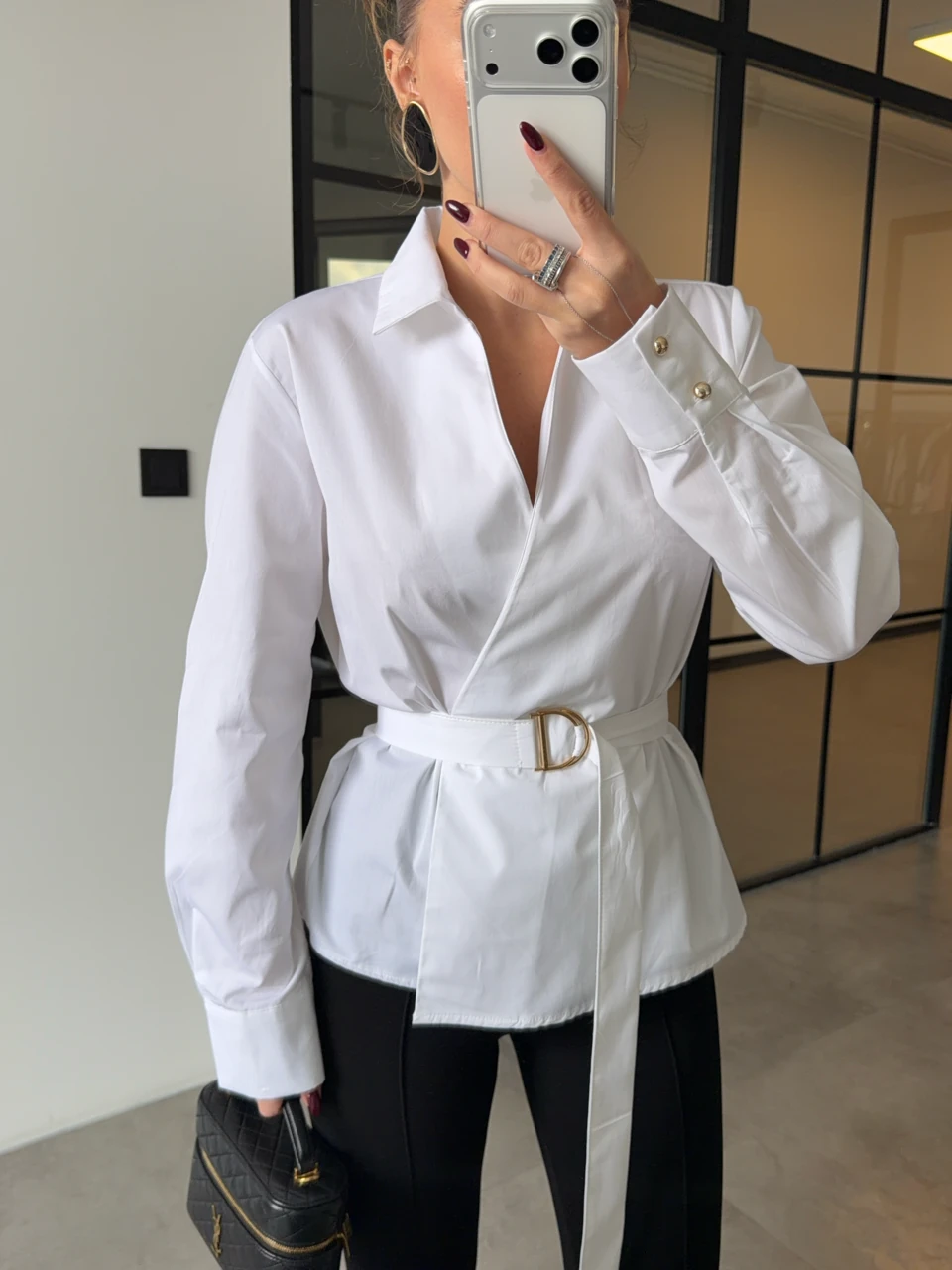 KEMERLİ BEYAZ POPLİN GÖMLEK
