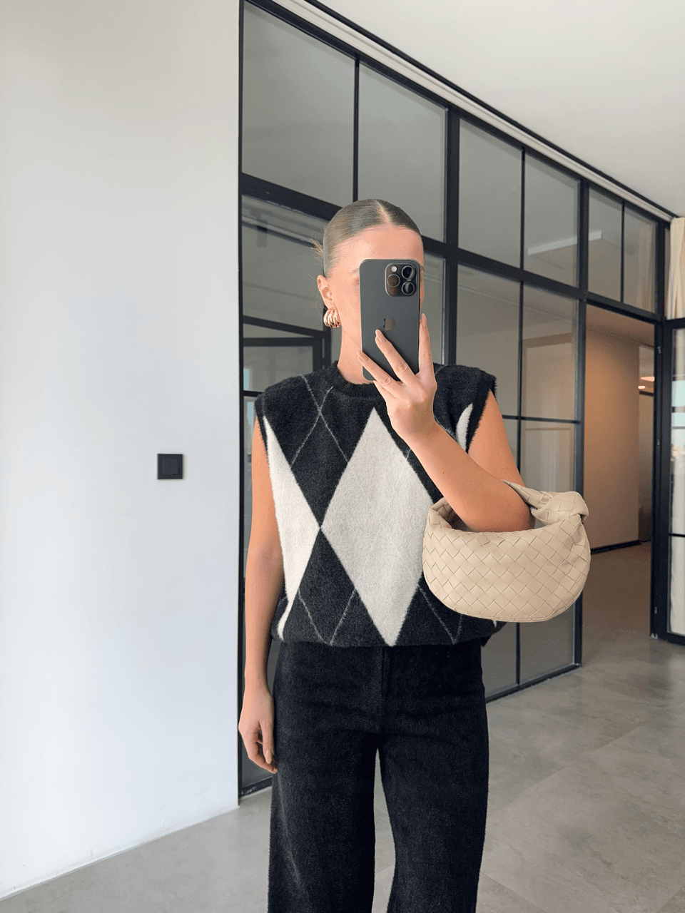 PELUŞ DOKULU SİYAH TRİKO PANTOLON