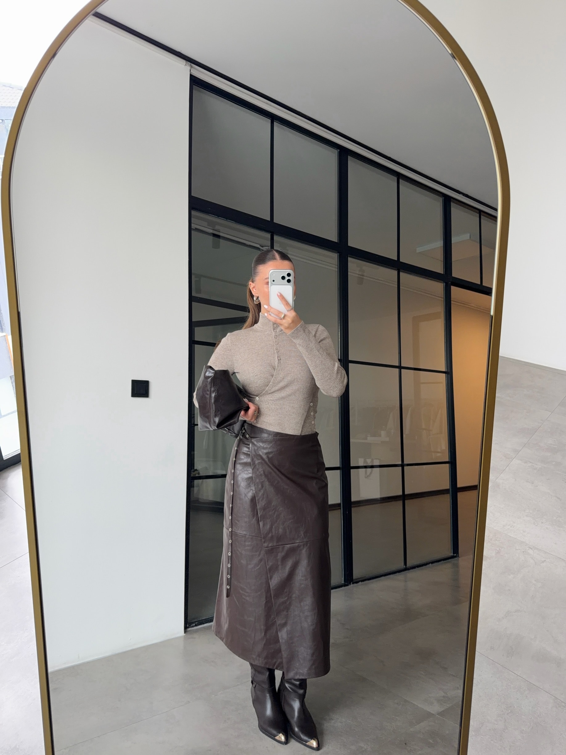 ACI KAHVE MAXİ DERİ ETEK