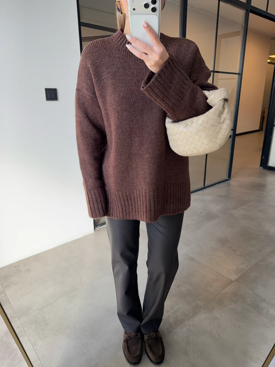 BİSİKLET YAKA OVERSİZE KOYU TARÇIN KAZAK